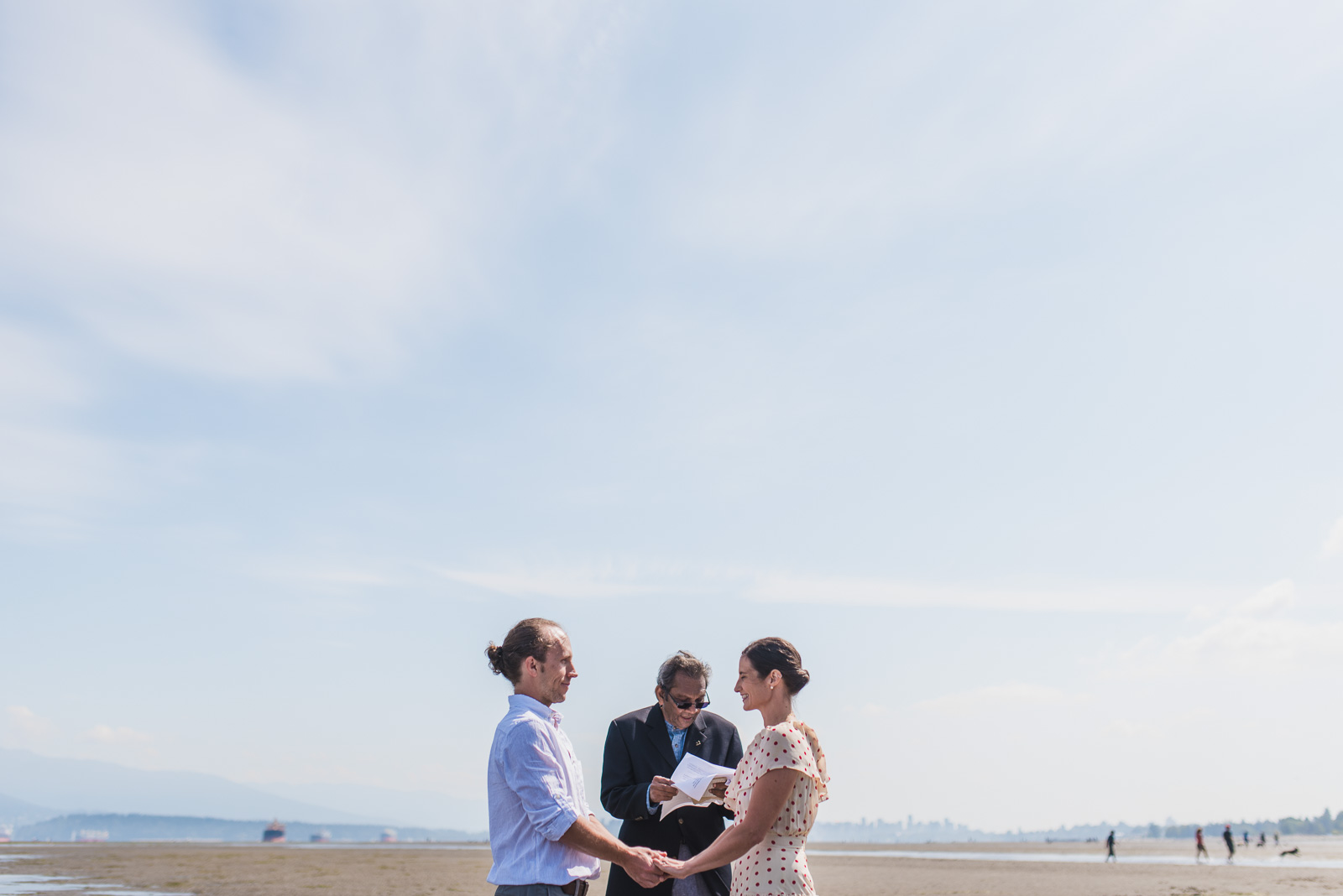 vancouver-island-wedding-photographers-spanish-banks-elopement-14.jpg