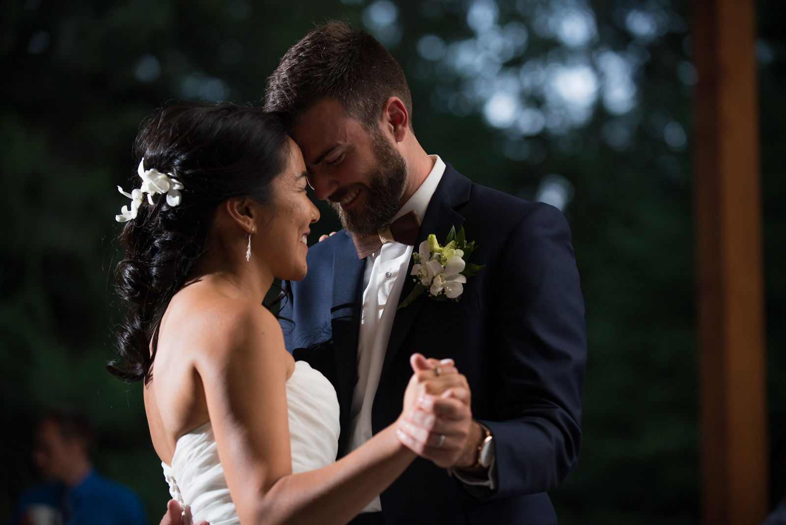 victoria-wedding-photographers-camp-fircom-gambier-island-wedding-45.jpg