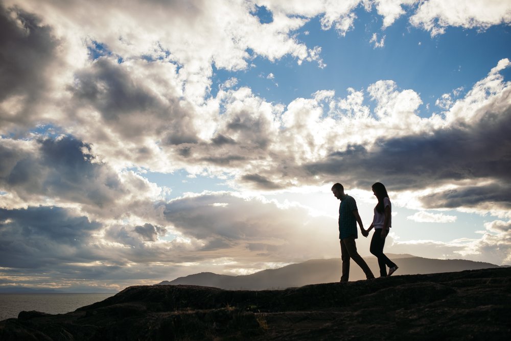 victoria-wedding-photographers-lighthouse-park-engagement-west-vancouver-6.jpg