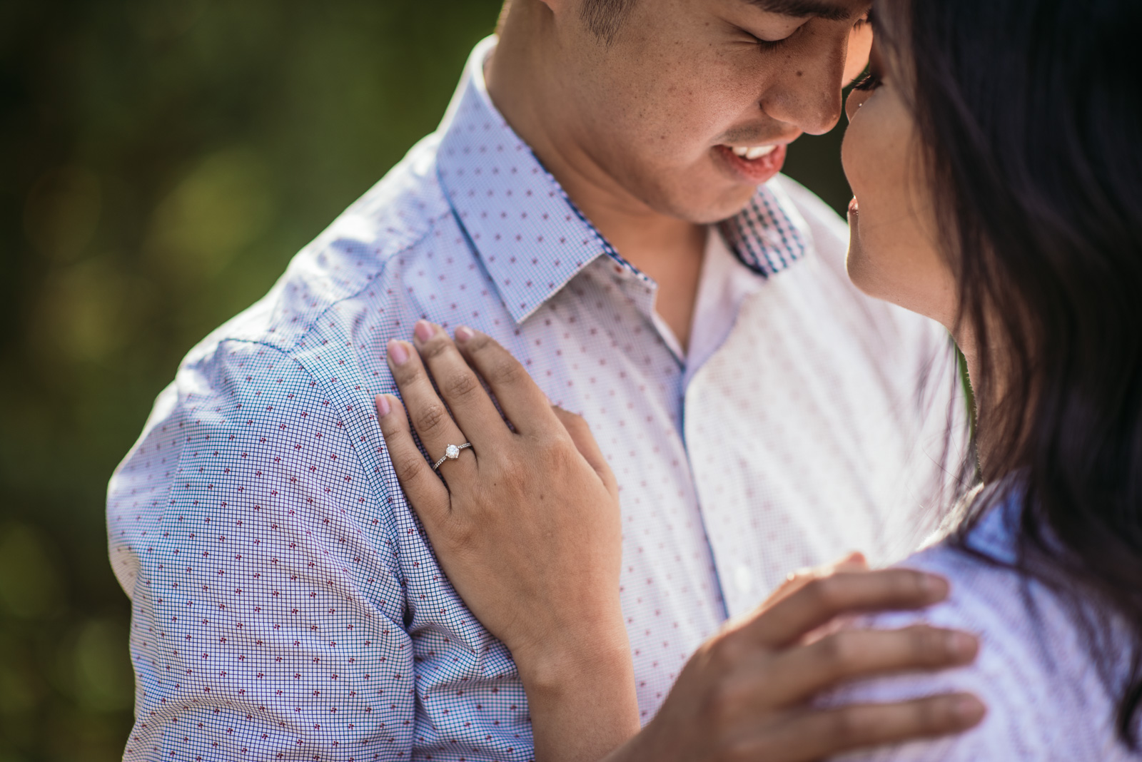 vancouver-island-wedding-photographers-capilano-suspension-bridge-engagement-20.jpg