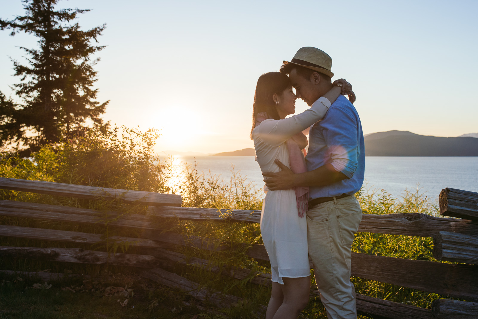 victoria-wedding-photographers-ubc-spanish-banks-engagement-19.jpg