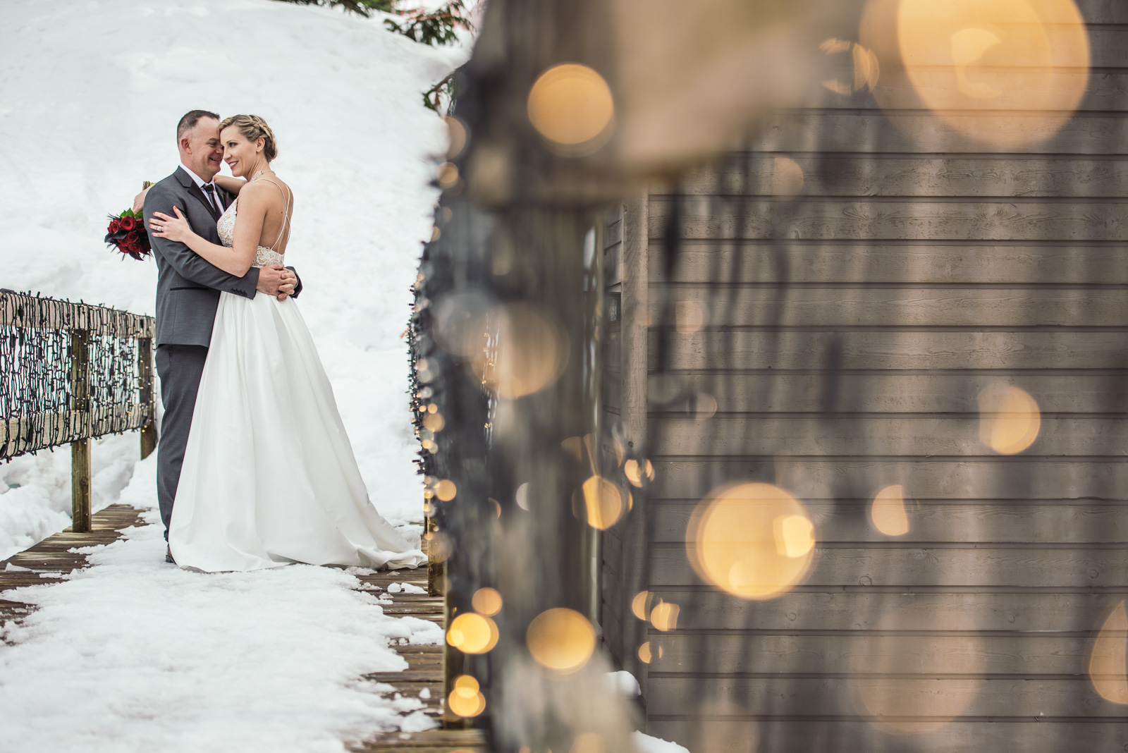 vancouver-island-wedding-photographers-grouse-mountain-winter-wedding-35.jpg