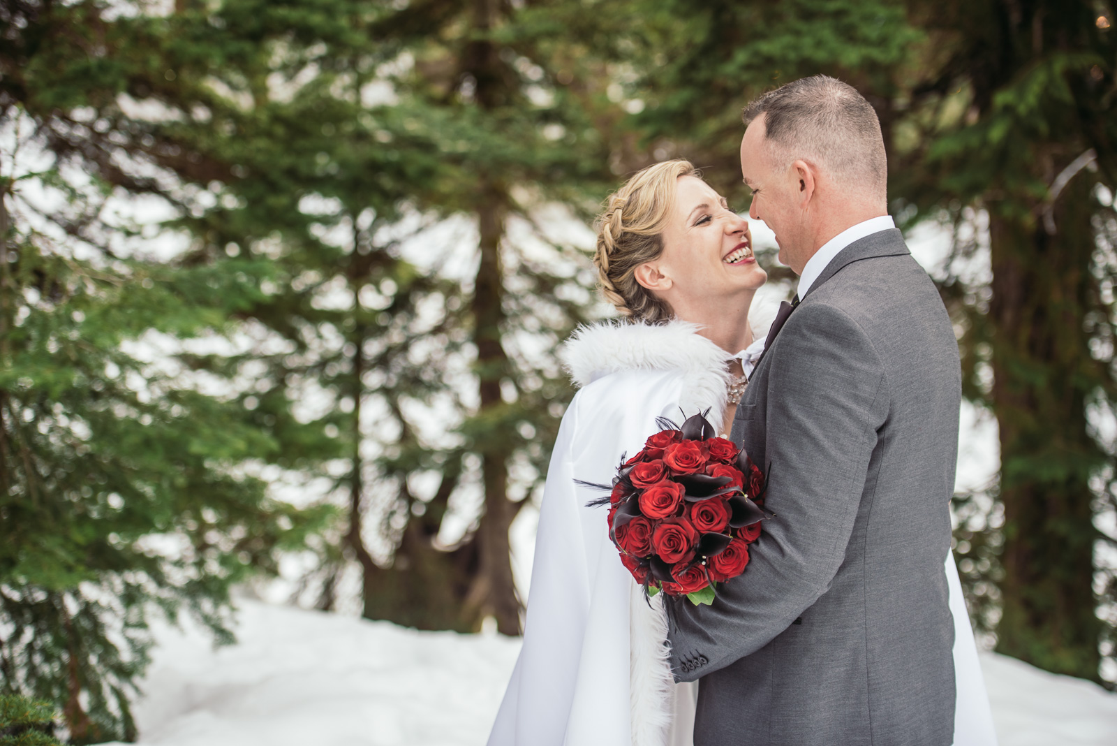 vancouver-island-wedding-photographers-grouse-mountain-winter-wedding-34.jpg