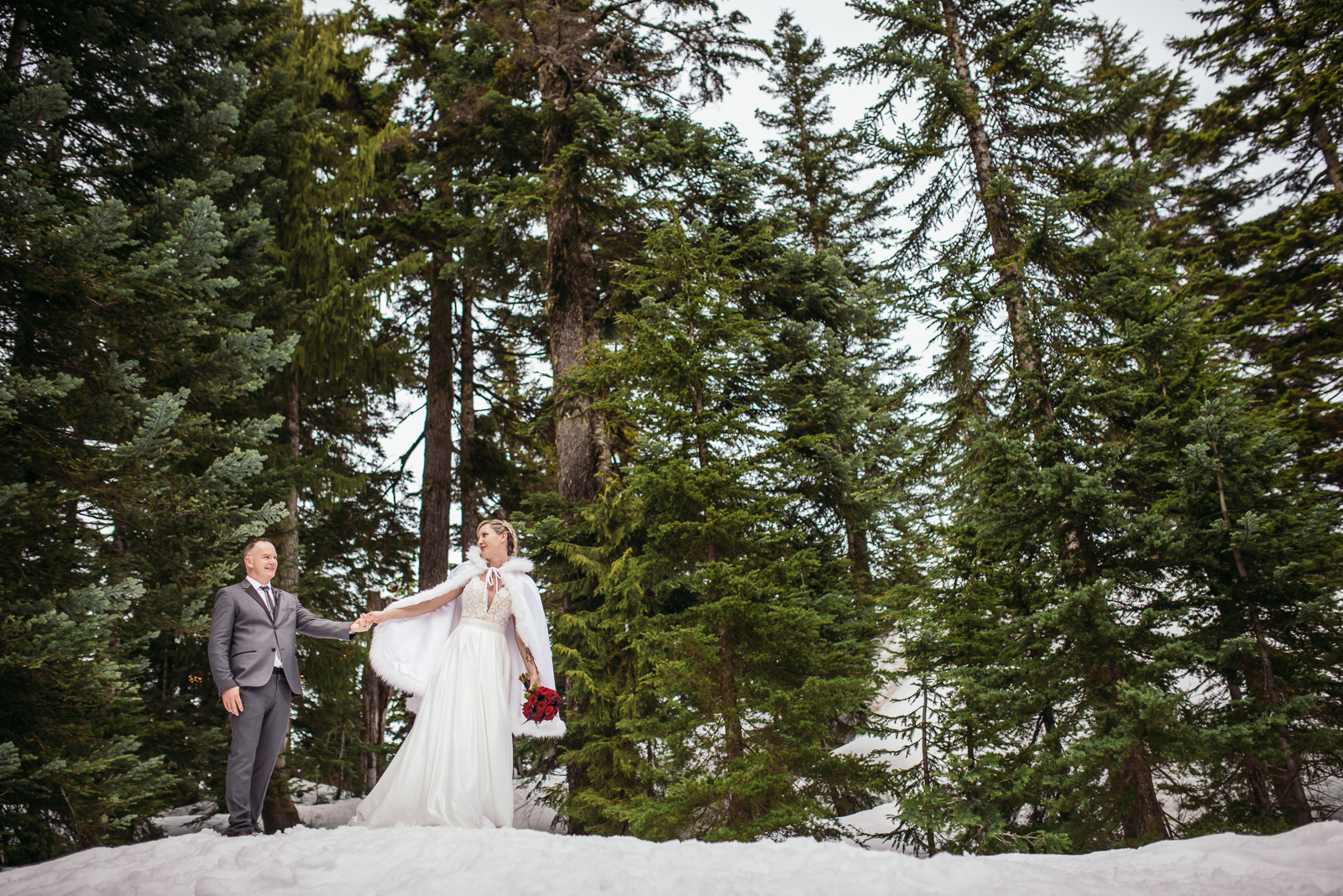 vancouver-island-wedding-photographers-grouse-mountain-winter-wedding-40.jpg