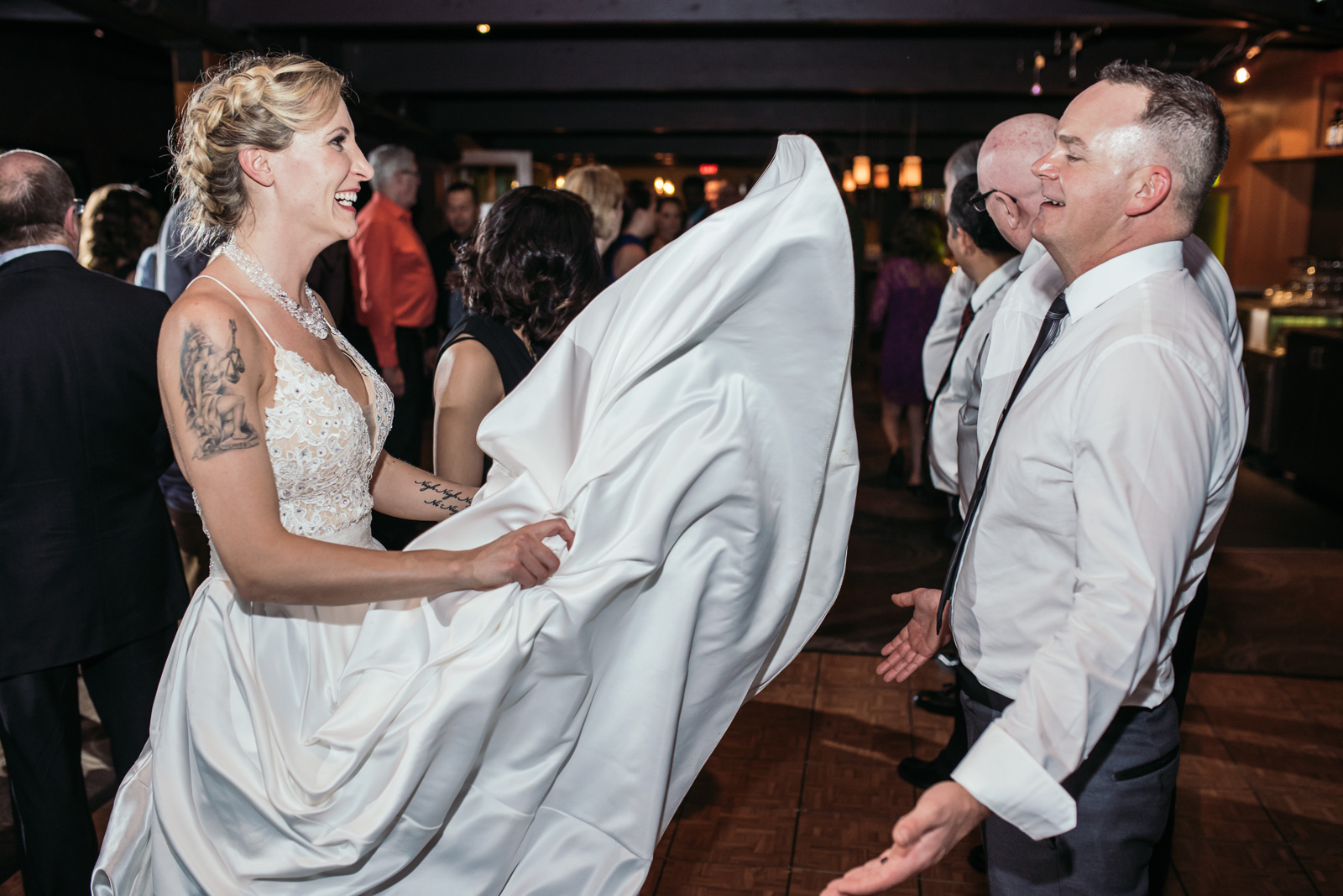 vancouver-island-wedding-photographers-grouse-mountain-winter-wedding-60.jpg