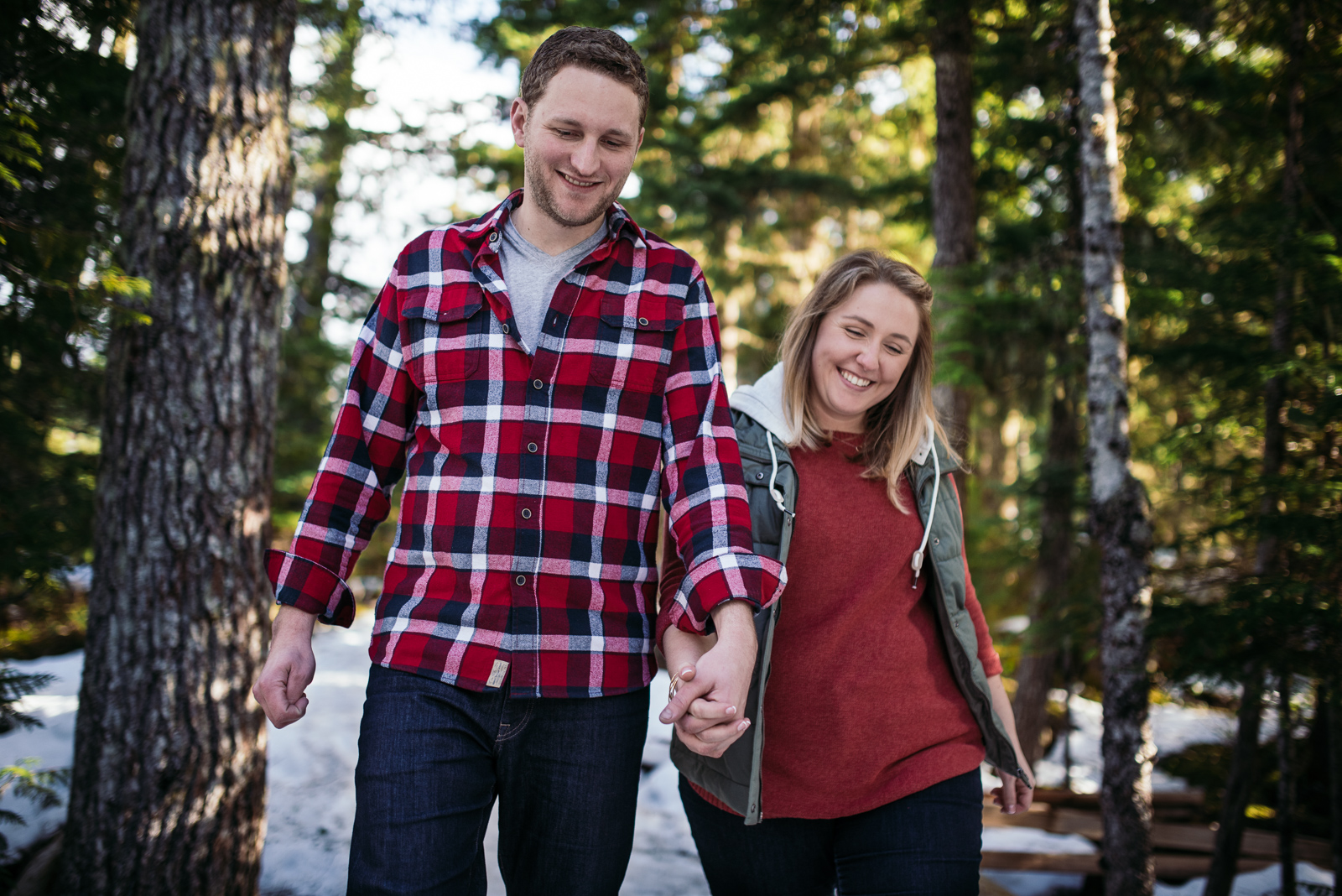 victoria-wedding-photographers-sea-to-sky-gondola-engagement-13.jpg