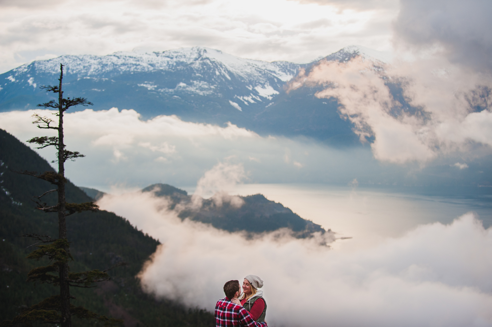 victoria-wedding-photographers-sea-to-sky-gondola-engagement-22.jpg