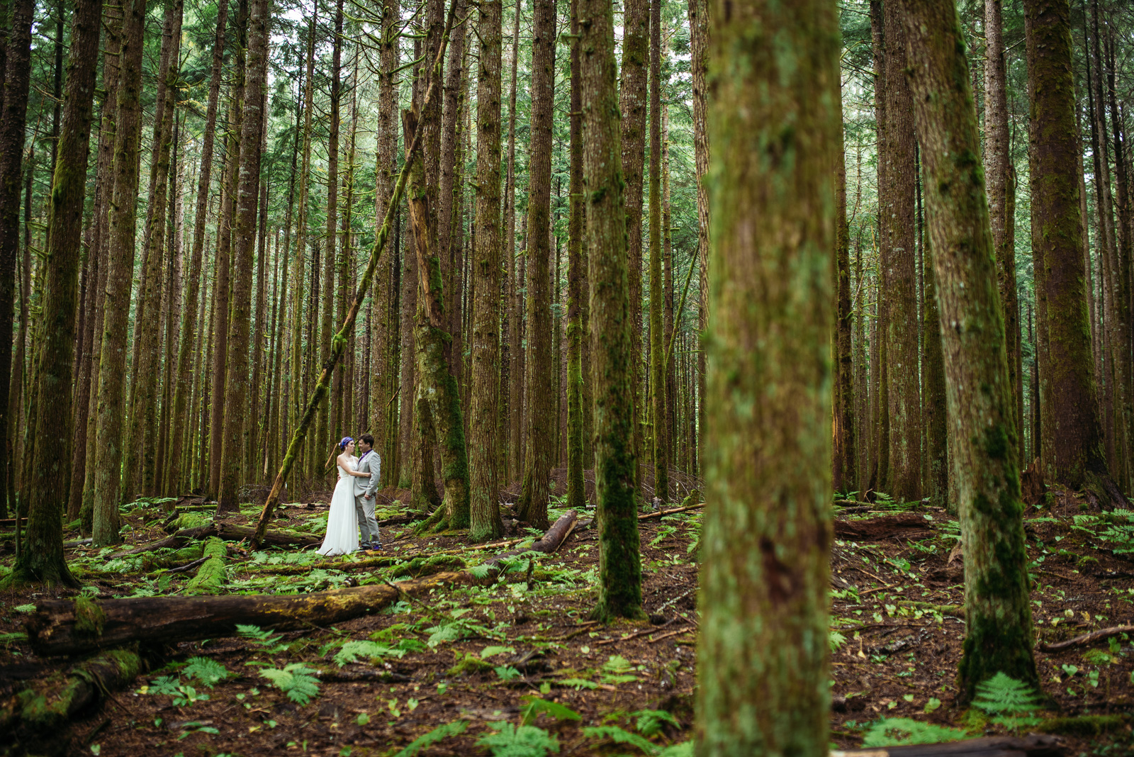 bc-wedding-photographers-kitimat-minette-bay-lodge-wedding-21.jpg