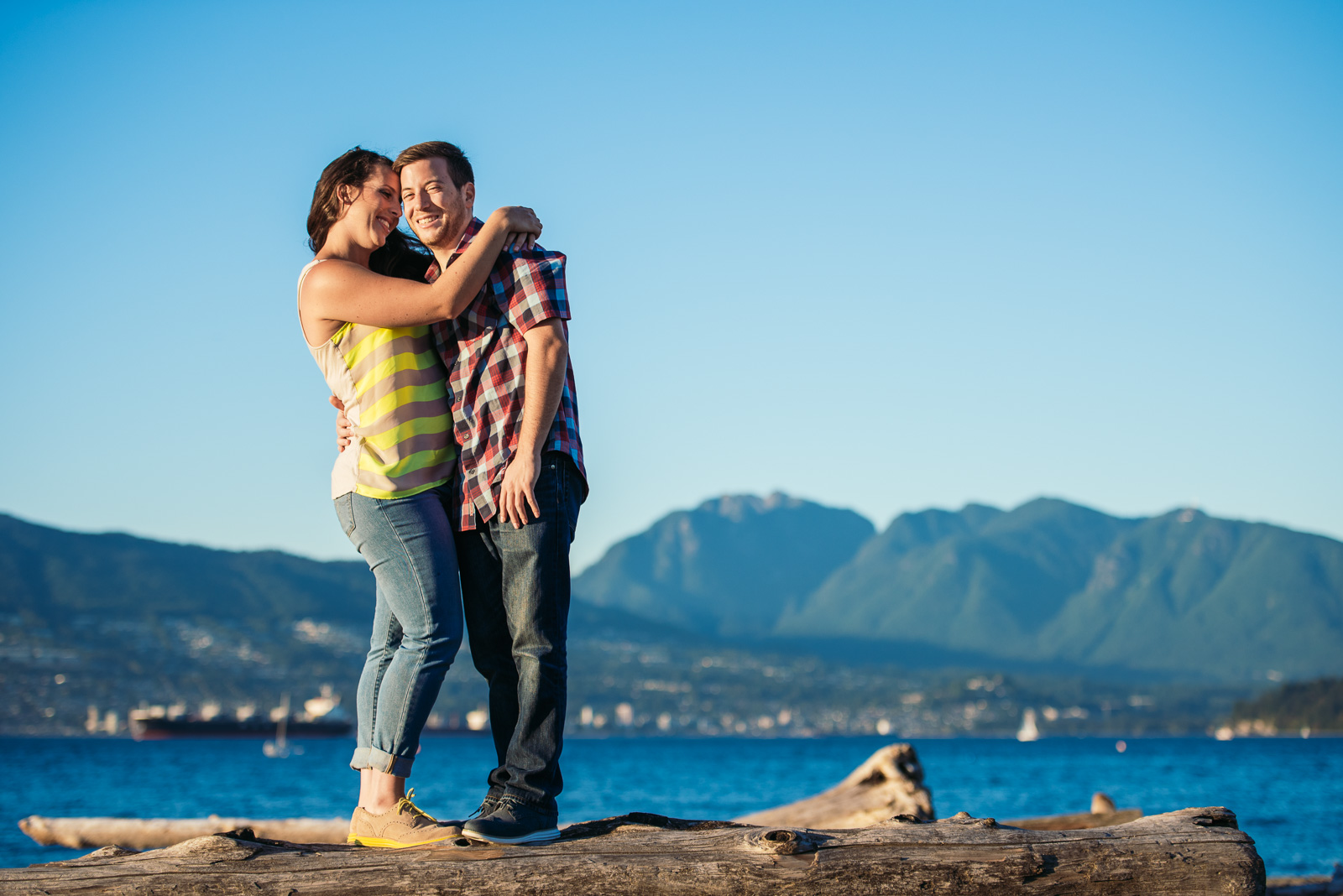 vancouver-island-wedding-photographers-jericho-beach-engagement-12.jpg