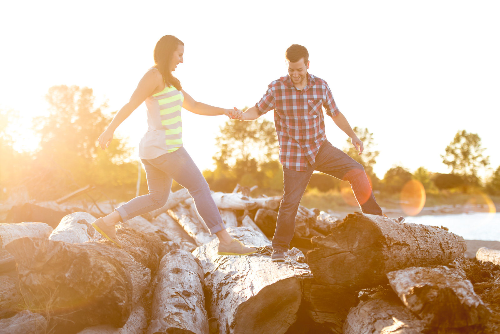 vancouver-island-wedding-photographers-jericho-beach-engagement-14.jpg