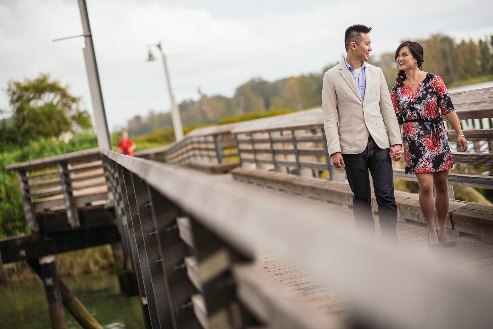 victoria-wedding-photographers-rainy-steveston-engagement-1.jpg