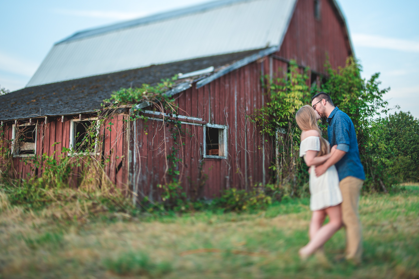 vancouver-island-wedding-photographers-campbell-valley-park-engagement-session-13.jpg