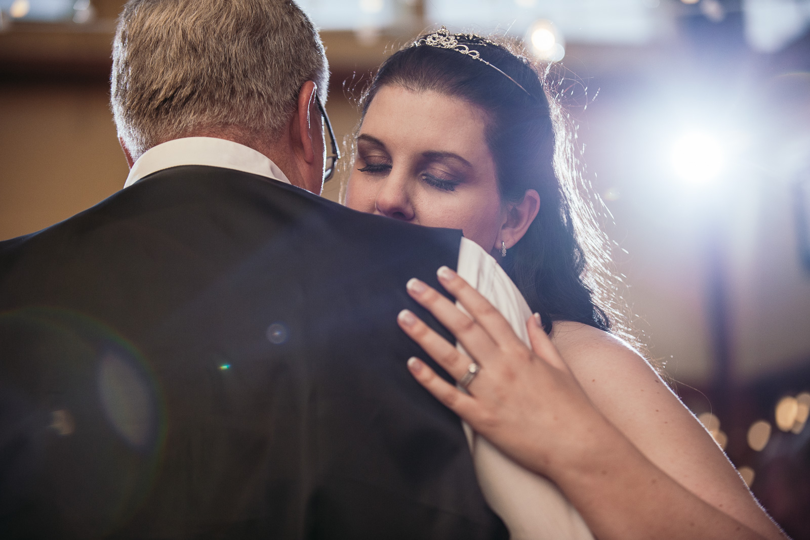 victoria-wedding-photographers-sunny-merridale-cidery-wedding-40.jpg