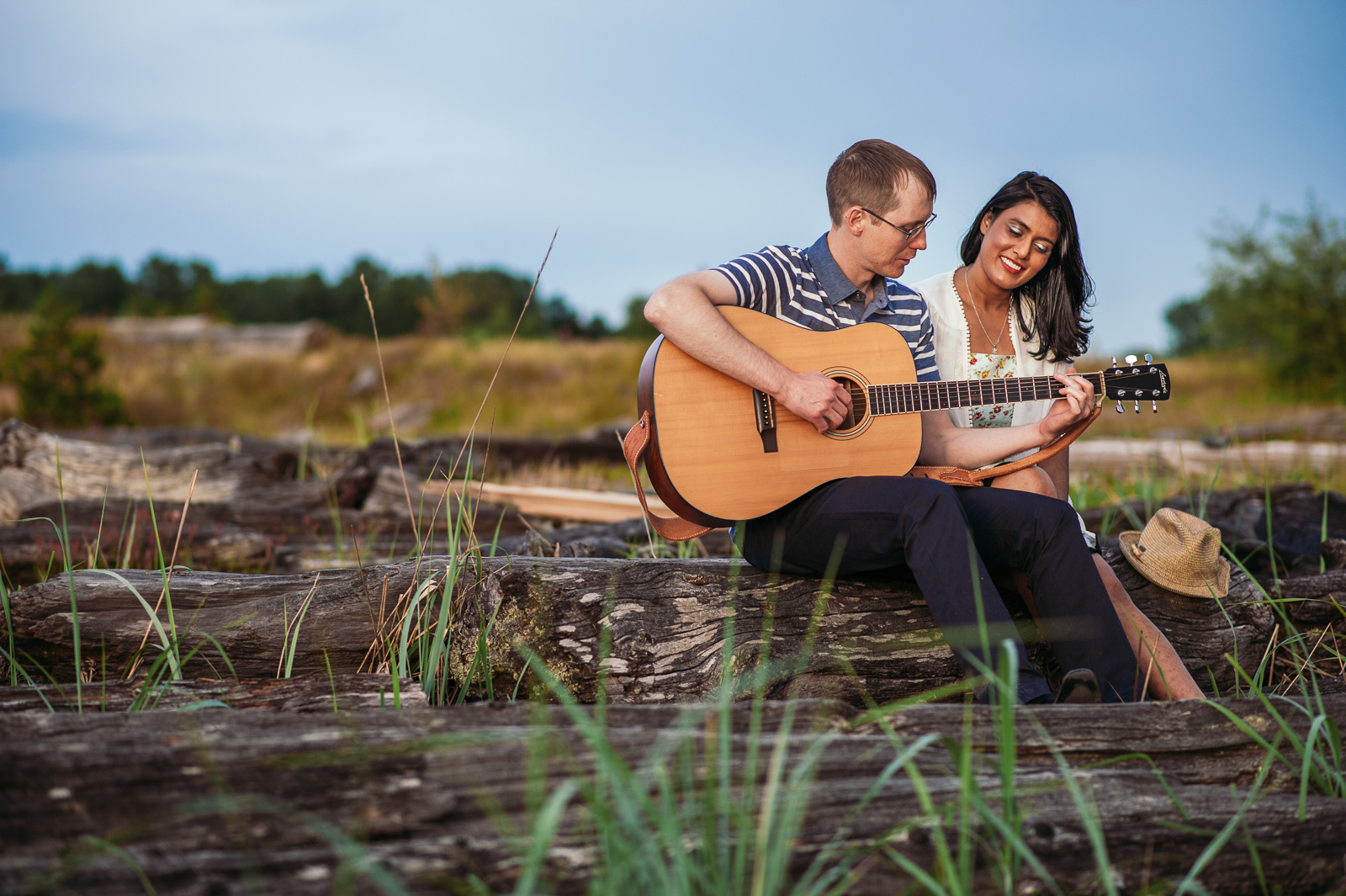 victoria-wedding-photographers-iona-beach-richmond-engagement-08.jpg