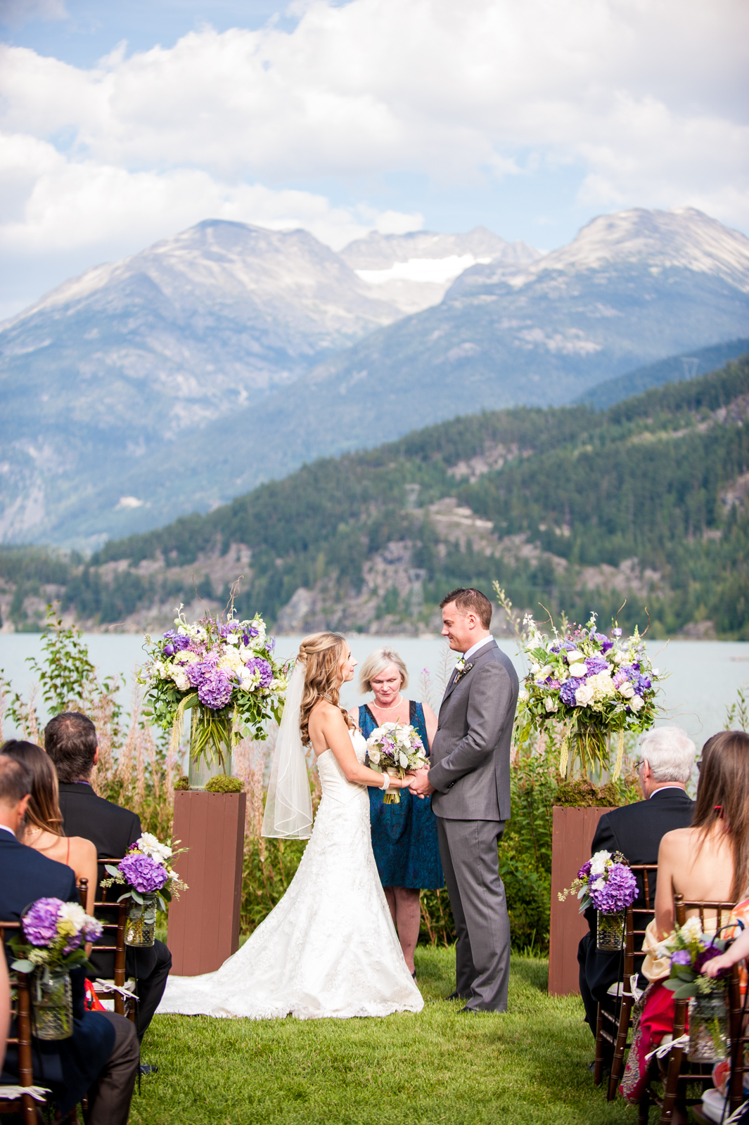 victoria-wedding-photographers-edgewater-lodge-whistler-wedding-23.jpg