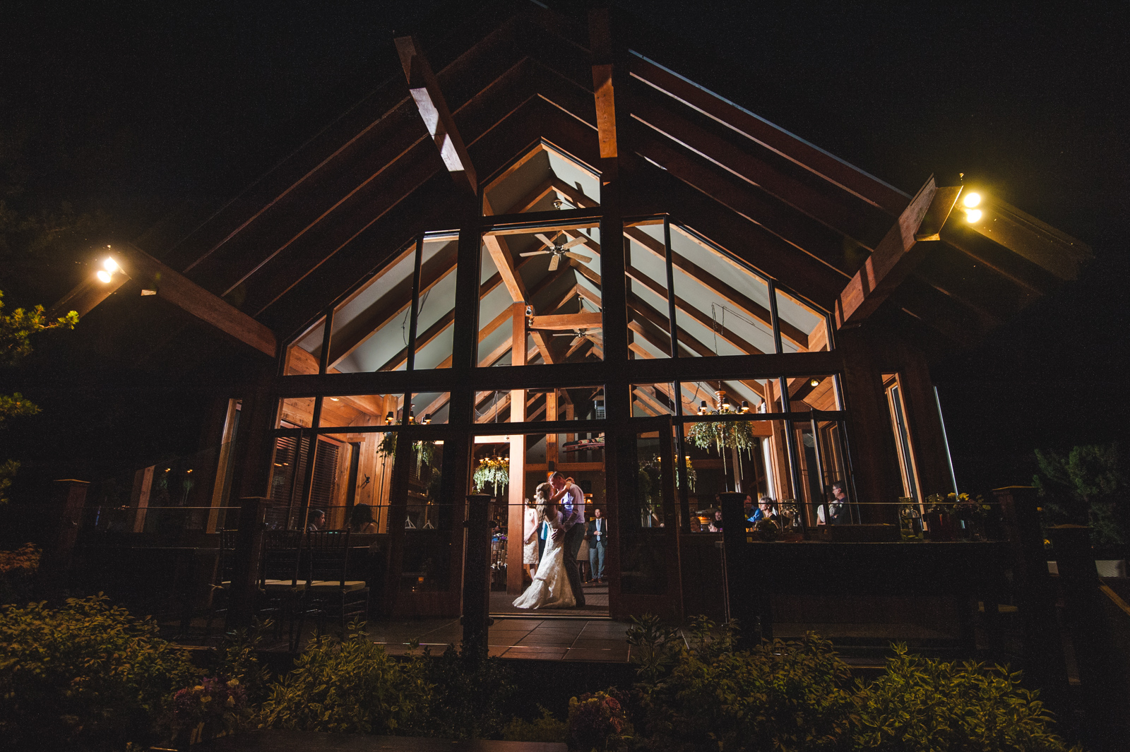 victoria-wedding-photographers-edgewater-lodge-whistler-wedding-90.jpg