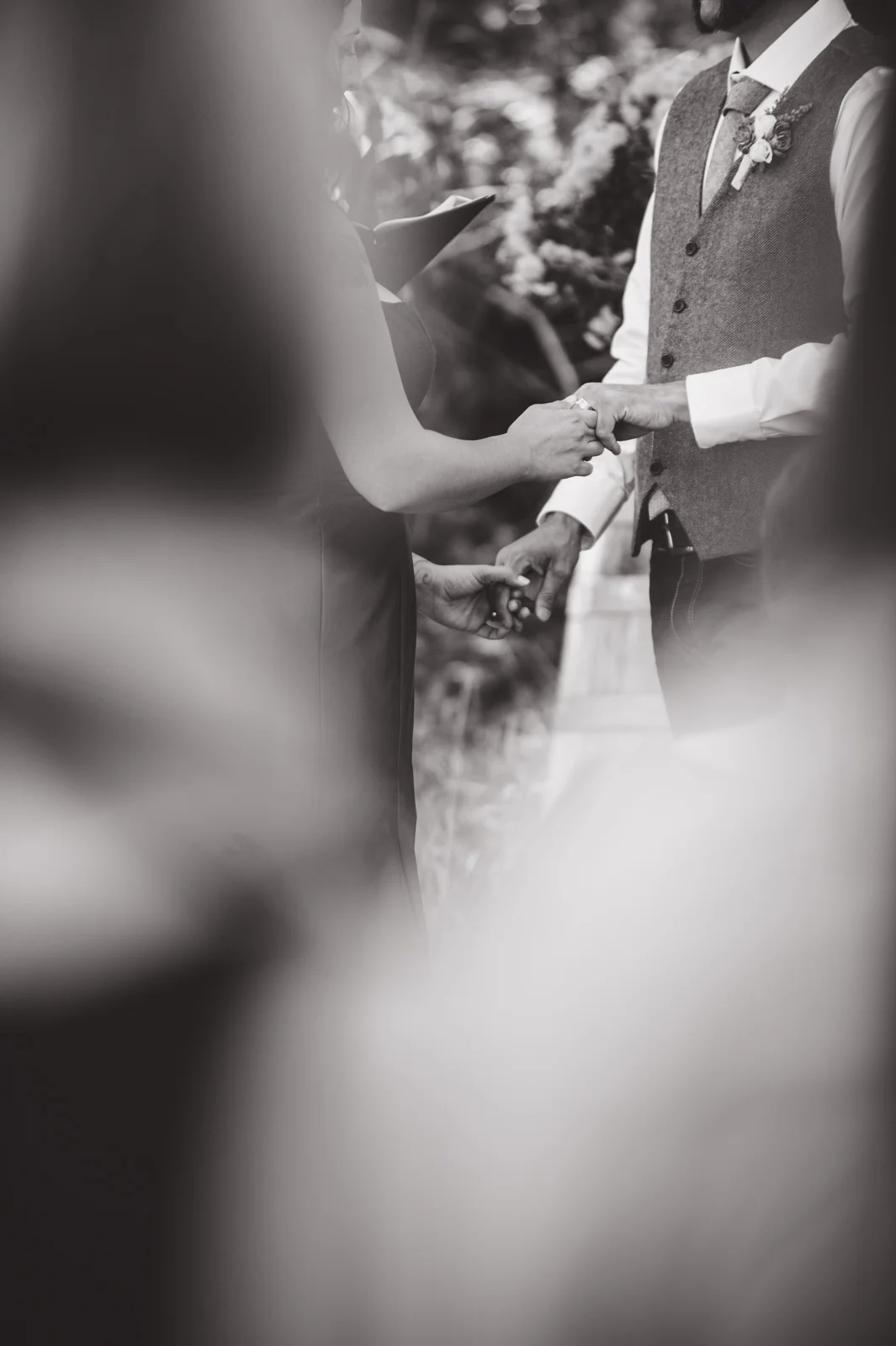 sooke-wedding-photographers-diy-wedding-in-east-sooke-40.jpg