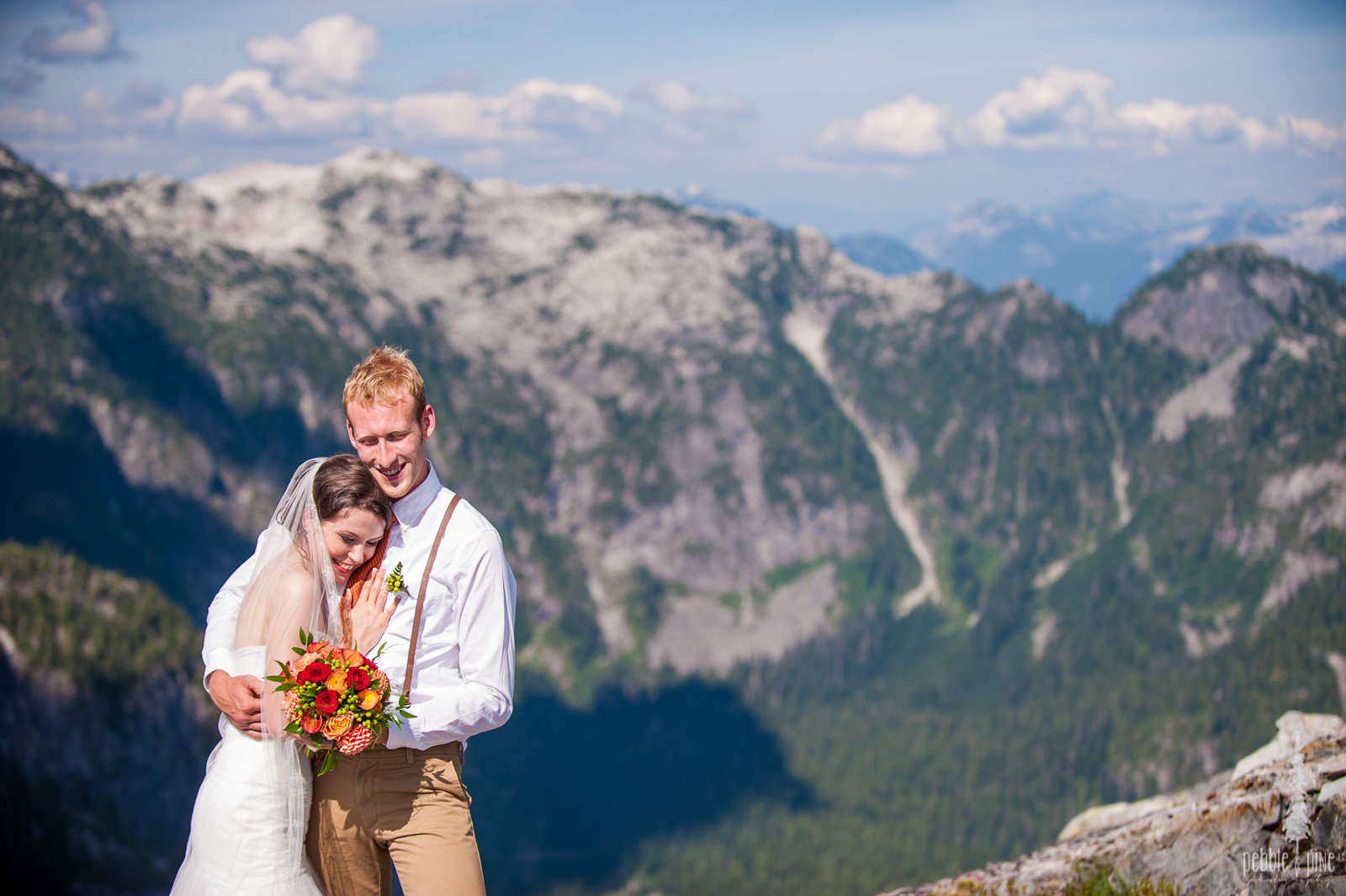 vancouver-island-wedding-photographers-golden-eagle-golf-course-wedding-mountaintop-wedding-34.jpg