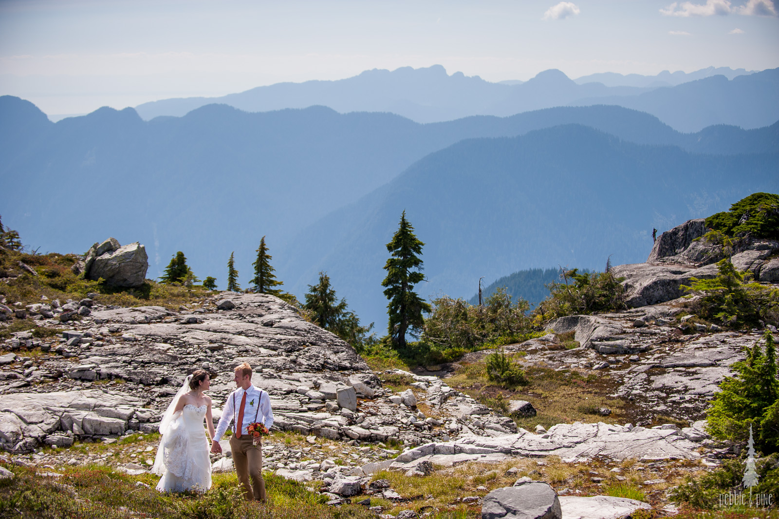 vancouver-island-wedding-photographers-golden-eagle-golf-course-wedding-mountaintop-wedding-33.jpg