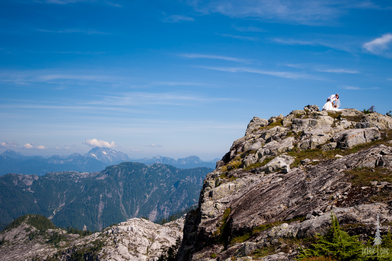 vancouver-island-wedding-photographers-golden-eagle-golf-course-wedding-mountaintop-wedding-37.jpg