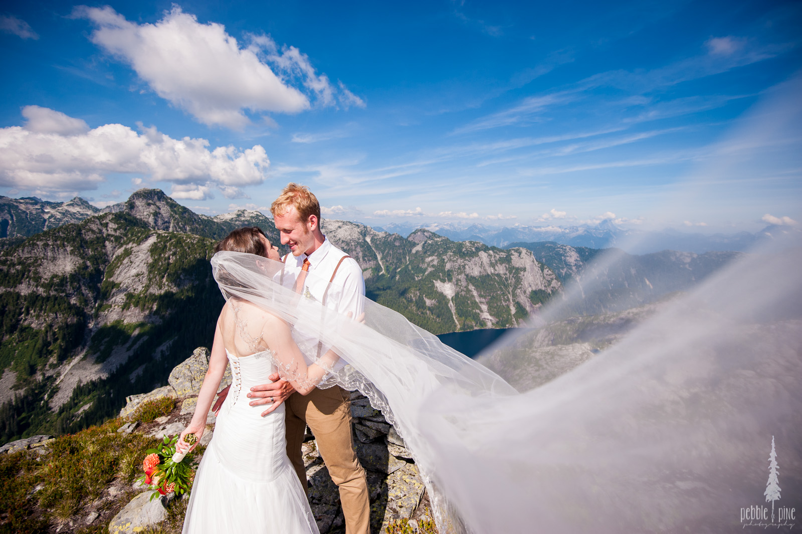 vancouver-island-wedding-photographers-golden-eagle-golf-course-wedding-mountaintop-wedding-38.jpg
