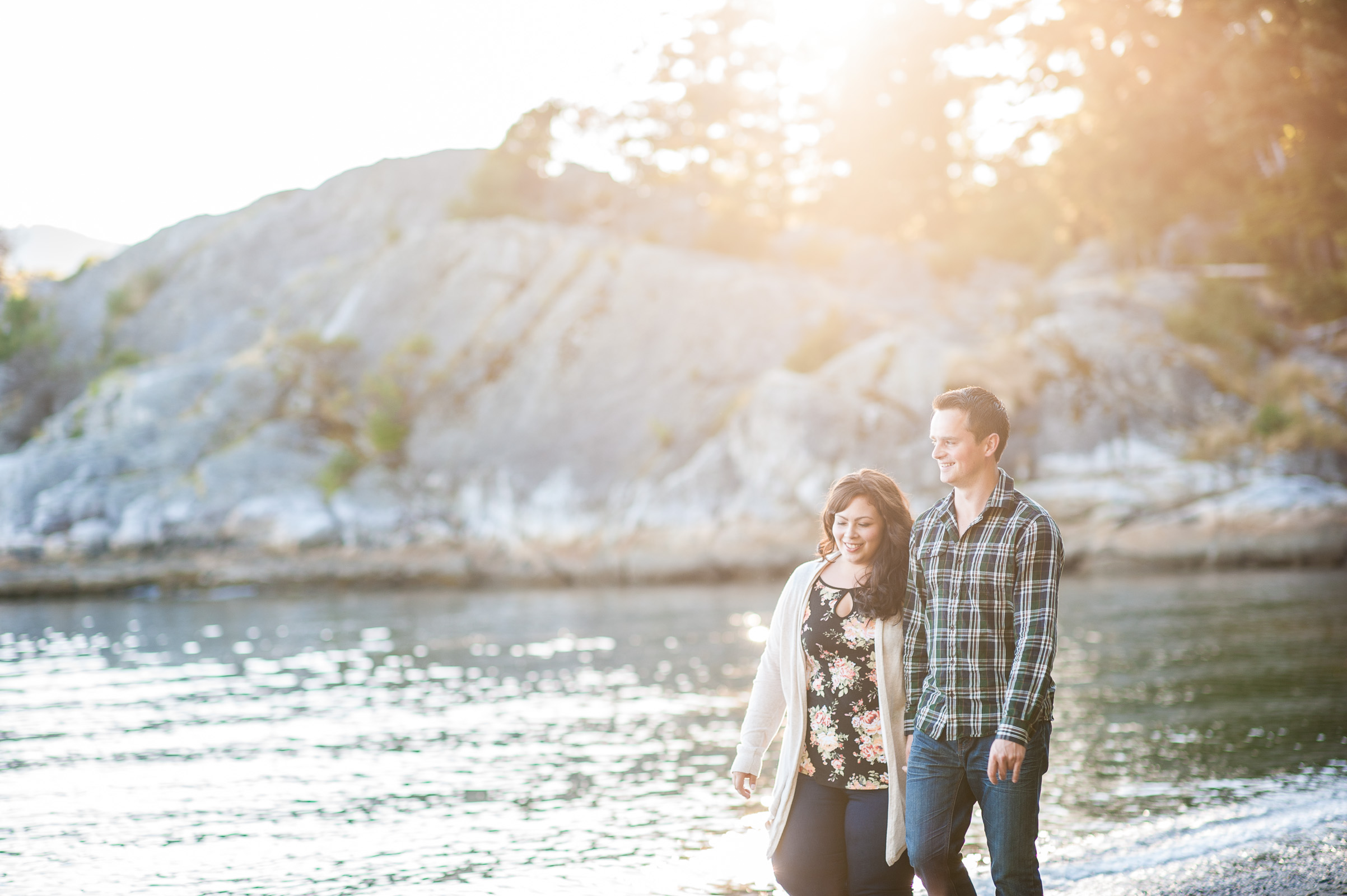 vancouver-island-wedding-photographers-whytecliff-park-engagement-02.jpg