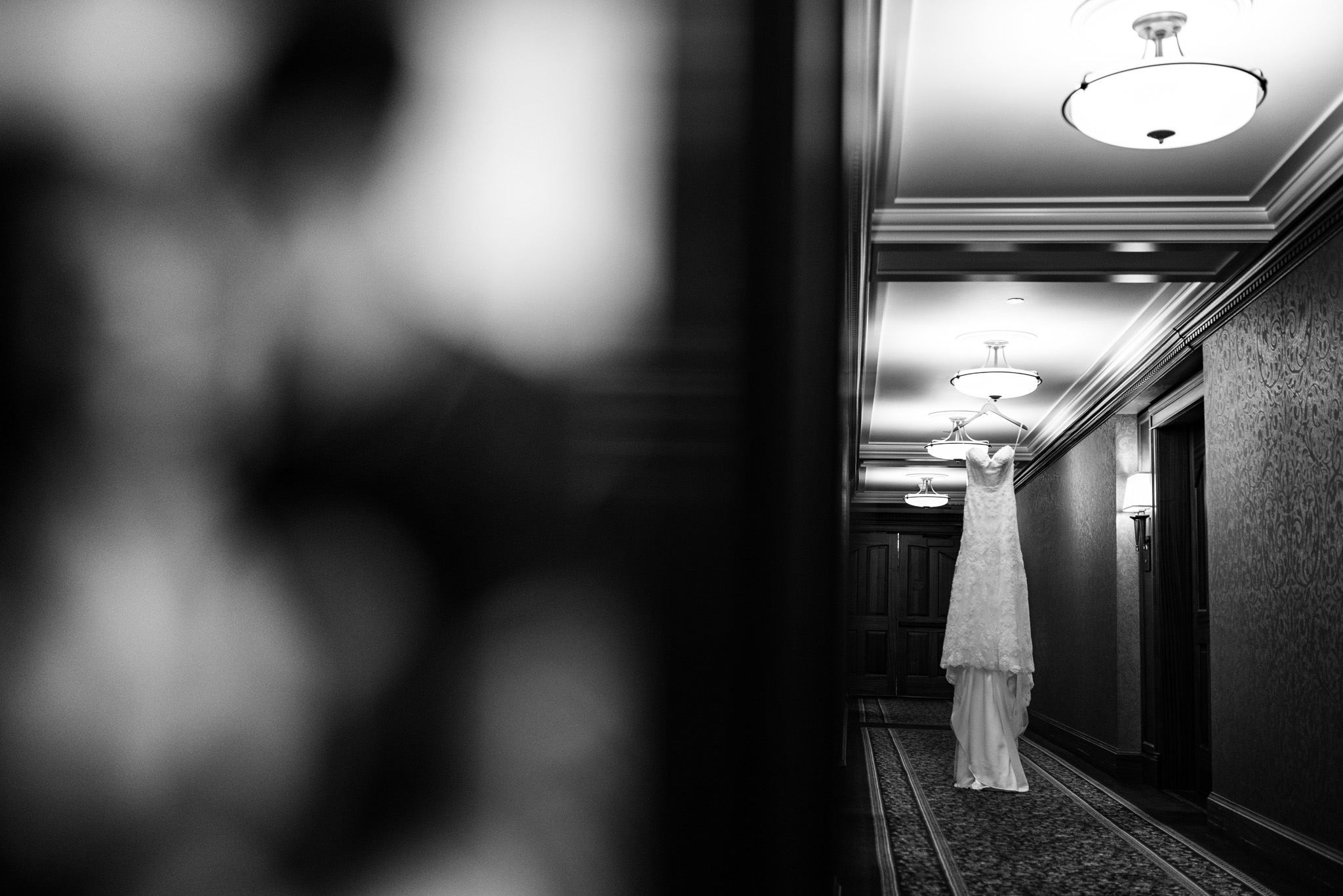 victoria-wedding-photographers-oak-bay-beach-hotel-wedding-2.jpg