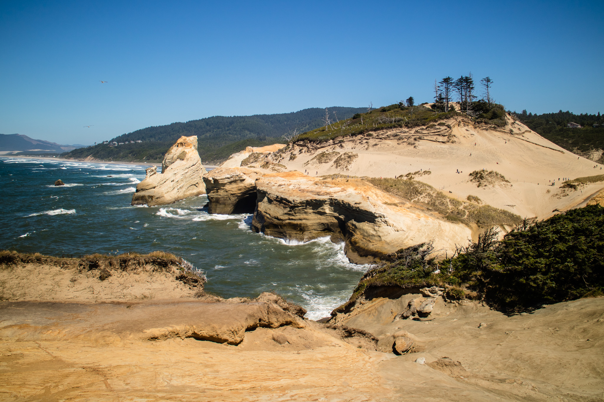  Headed down the Oregon Coast, one of our first stops was Cape Kiwanda.&nbsp; Always dramatic, always beautiful. 