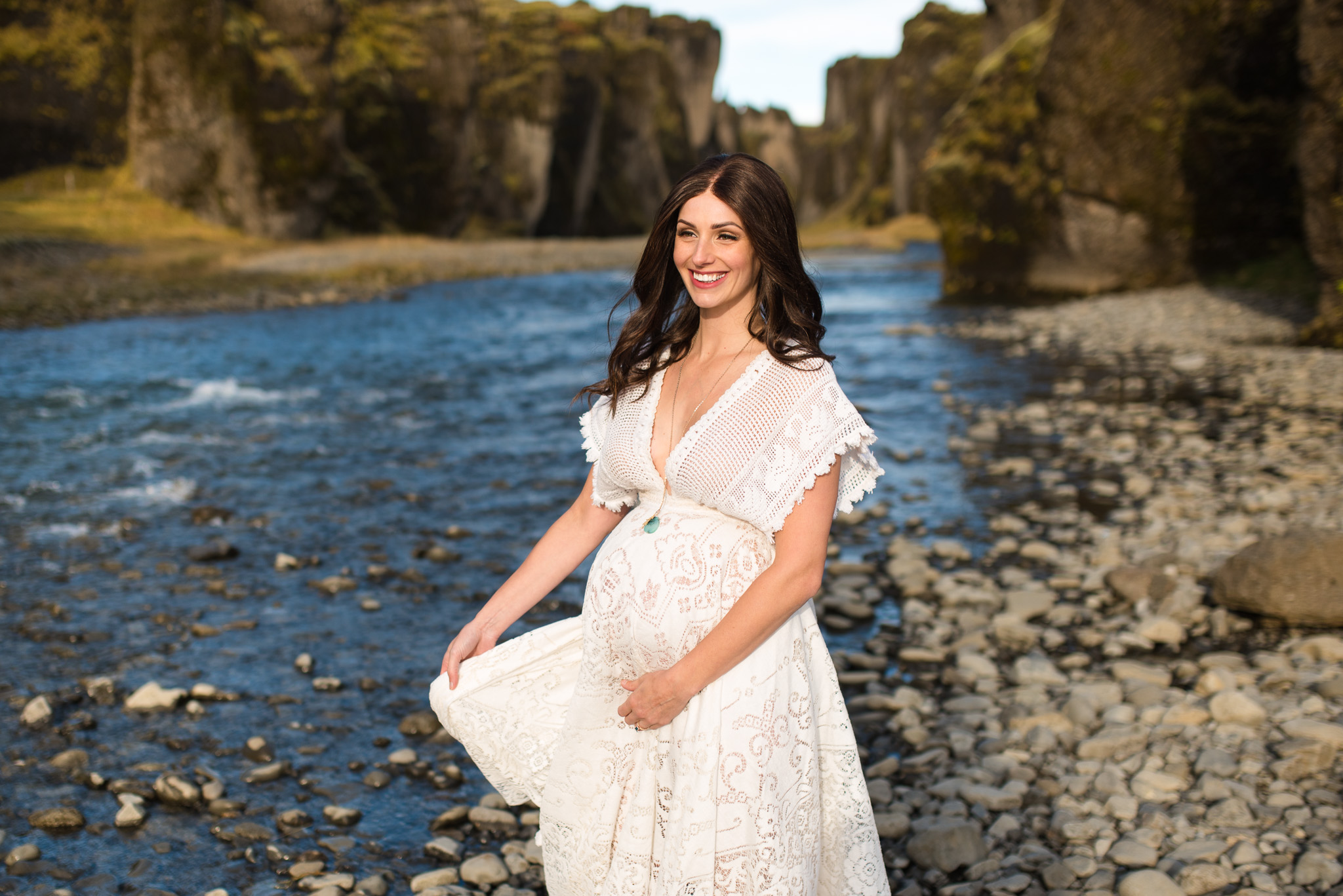 victoria-wedding-photographers-iceland-maternity-photos-3.jpg