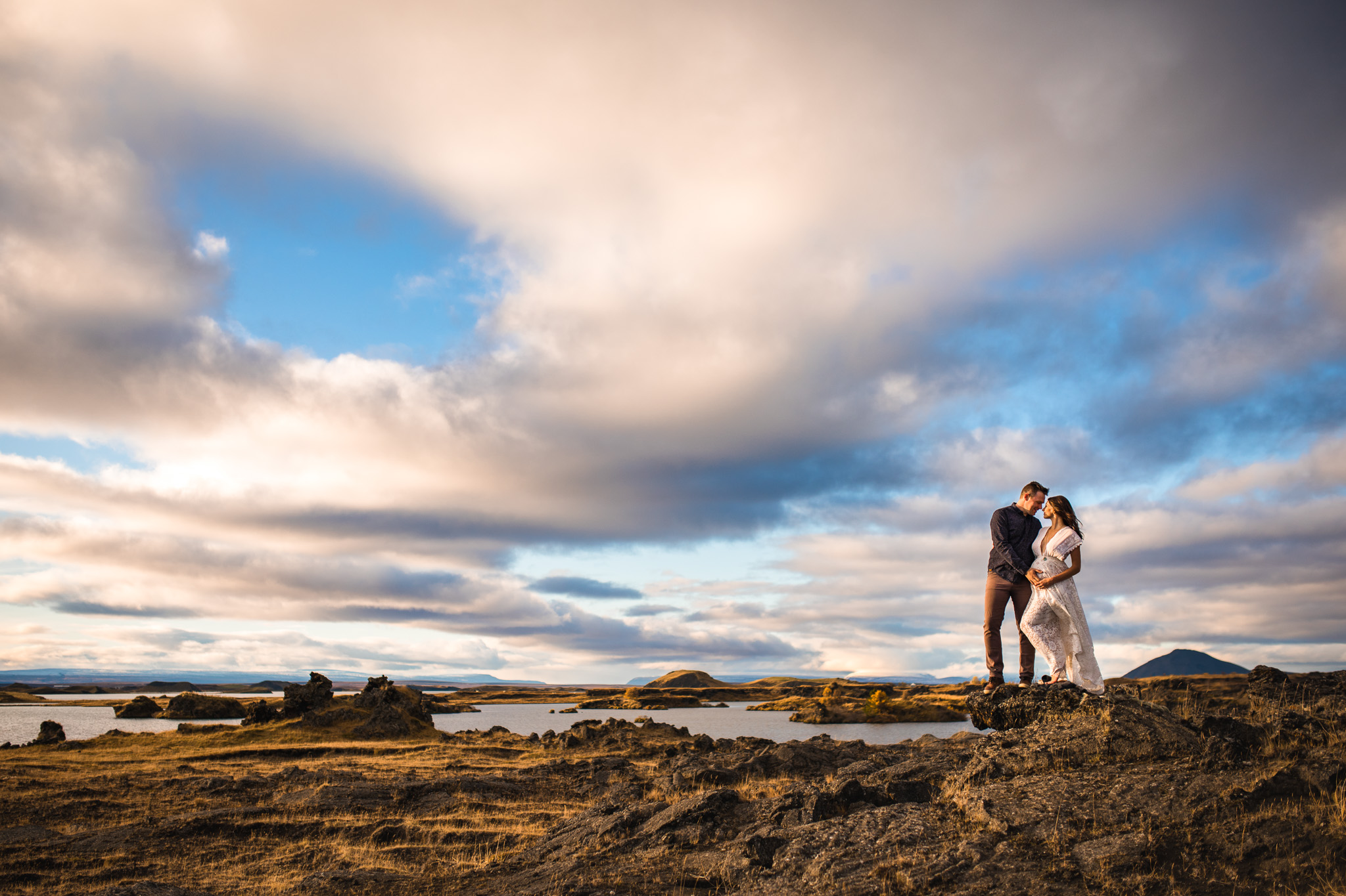 victoria-wedding-photographers-iceland-maternity-photos-11.jpg