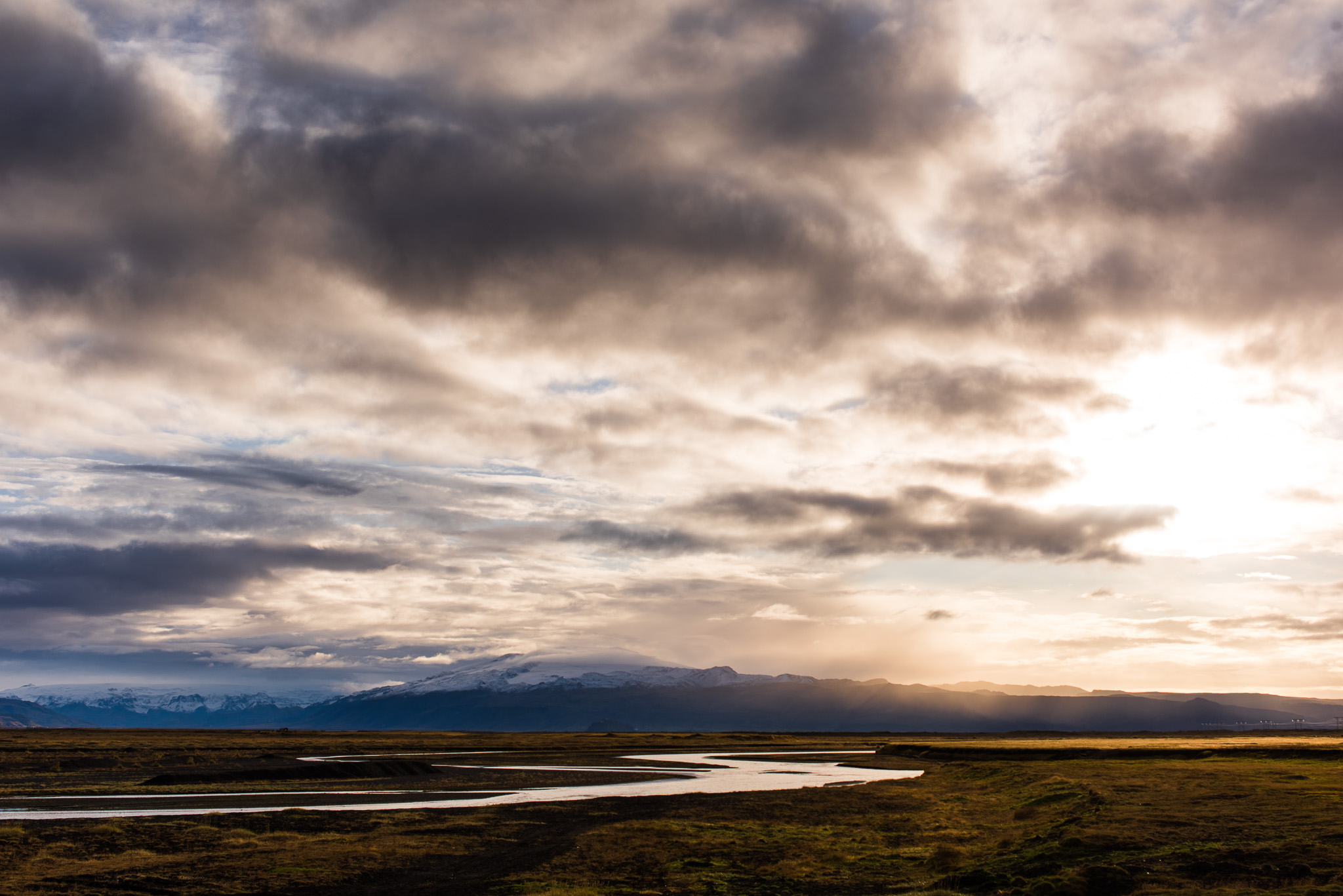 iceland-elopement-photographers-victoria-wedding-photographers-travel-iceland-14.jpg