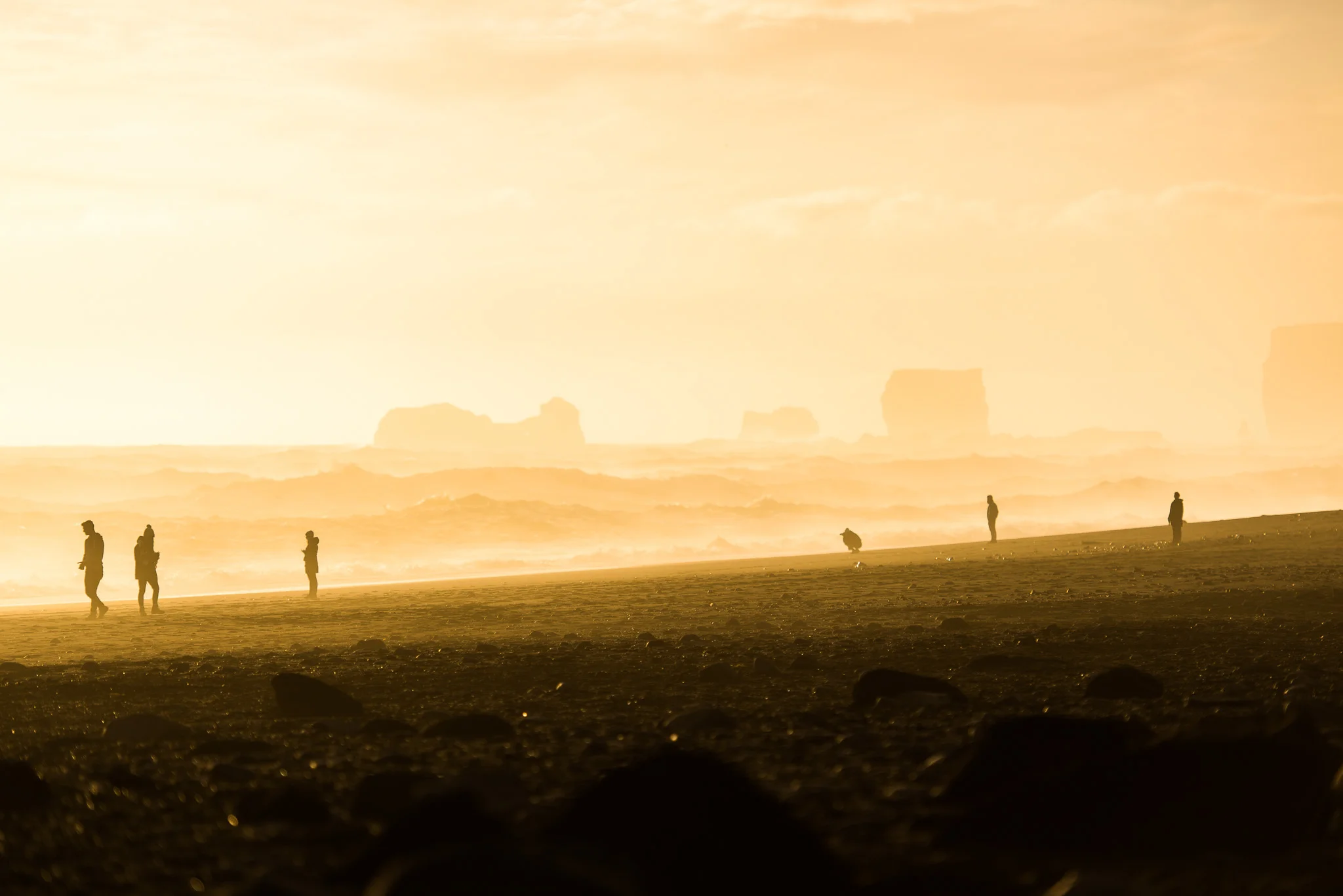 iceland-elopement-photographers-victoria-wedding-photographers-travel-iceland-34.jpg