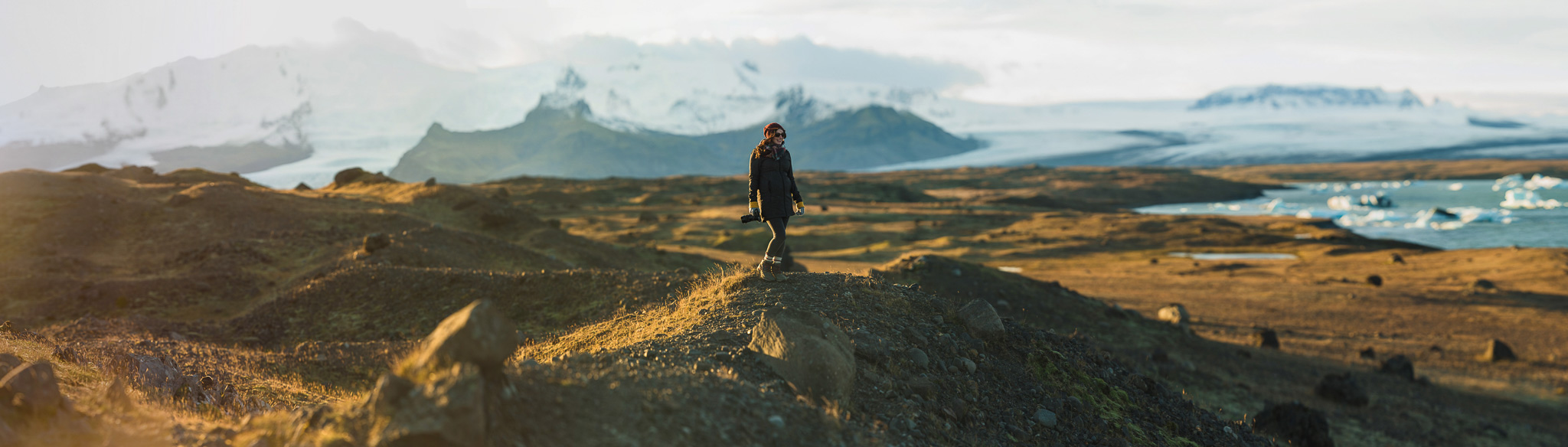 iceland-elopement-photographers-victoria-wedding-photographers-travel-iceland-41.jpg