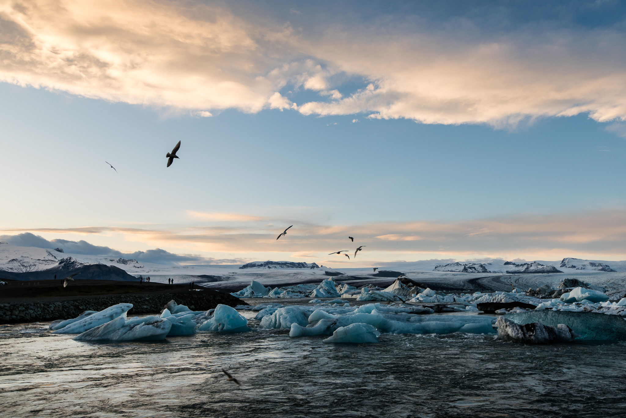 iceland-elopement-photographers-victoria-wedding-photographers-travel-iceland-44.jpg