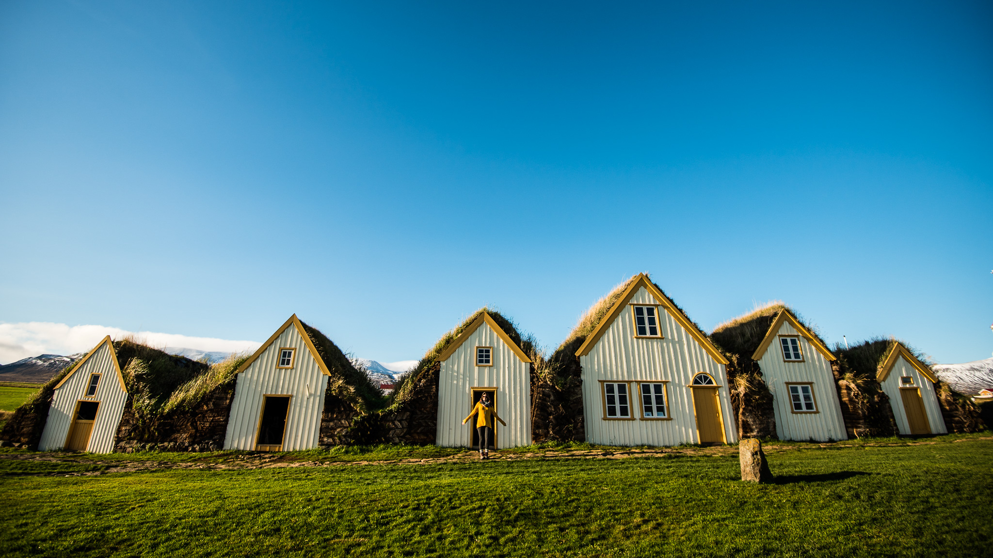 iceland-elopement-photographers-victoria-wedding-photographers-travel-iceland-61.jpg