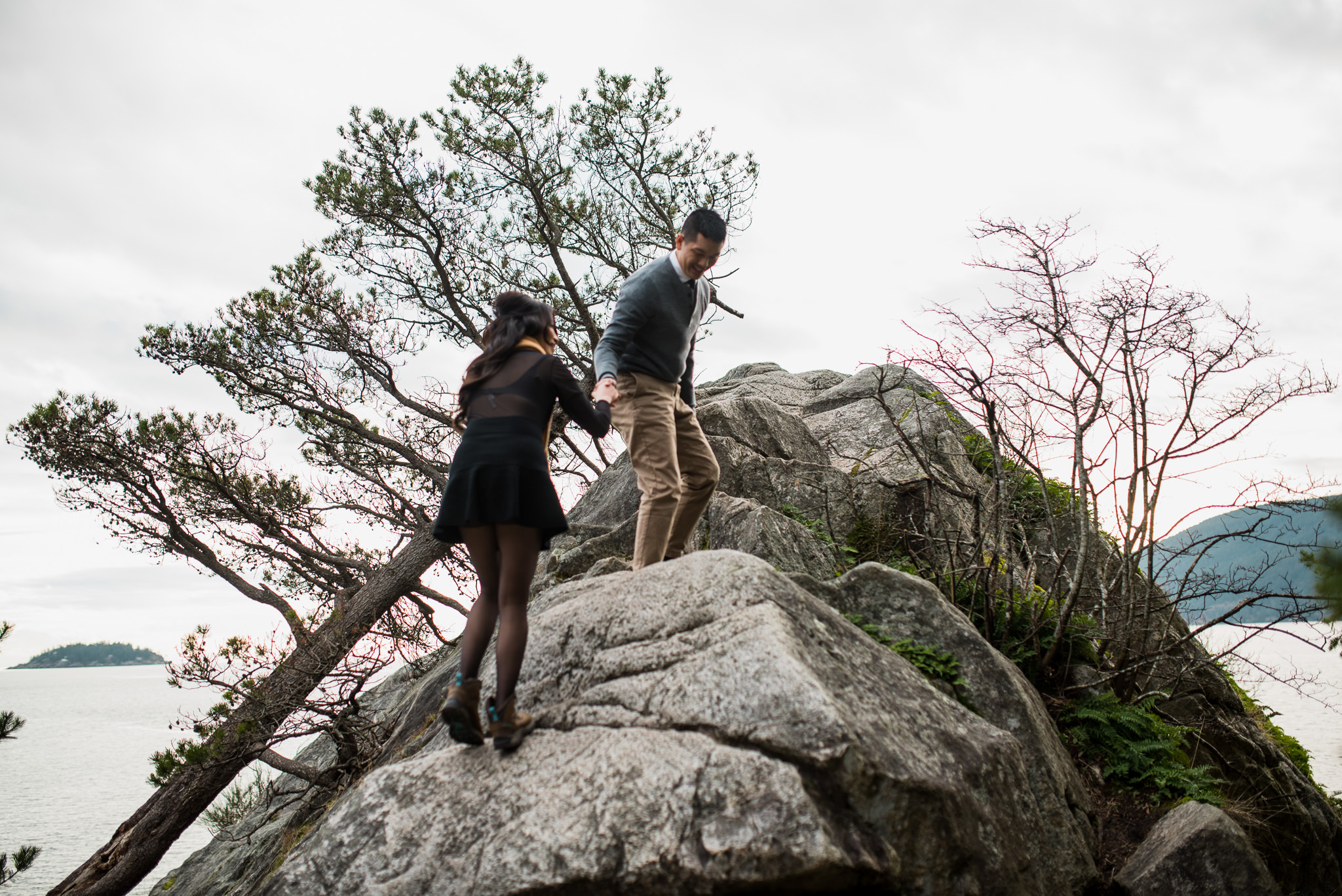 vancouver-island-wedding-photographers-whytecliff-park-engagement-10.jpg