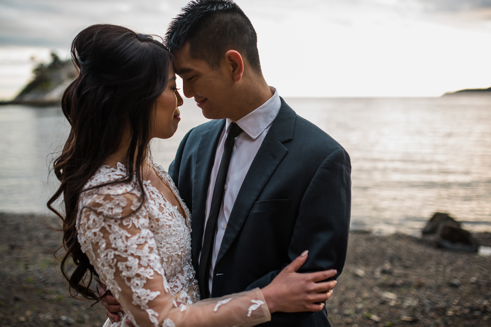 vancouver-island-wedding-photographers-whytecliff-park-engagement-16.jpg
