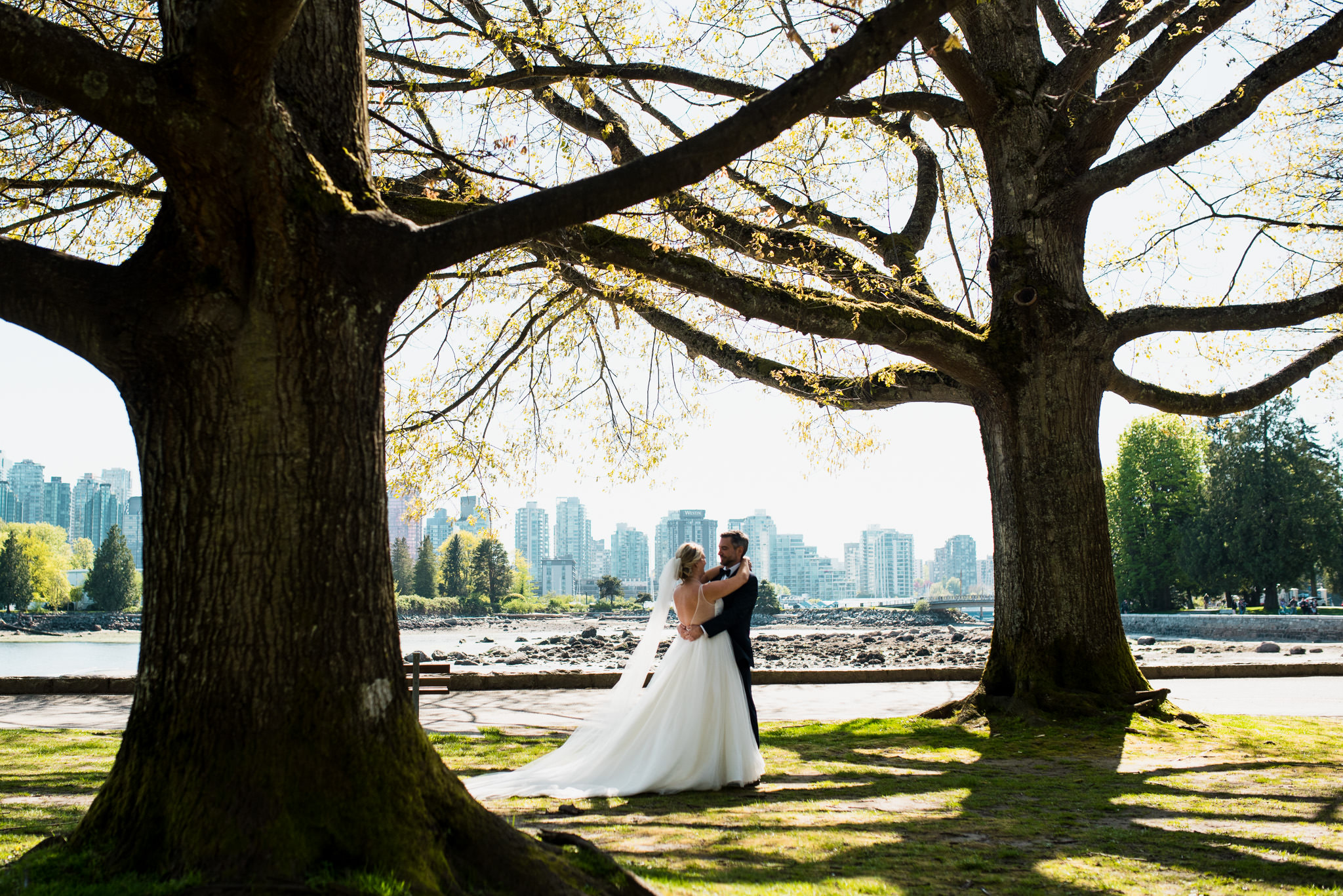 victoria-wedding-photographer-stanley-park-pavillion-wedding-22.jpg