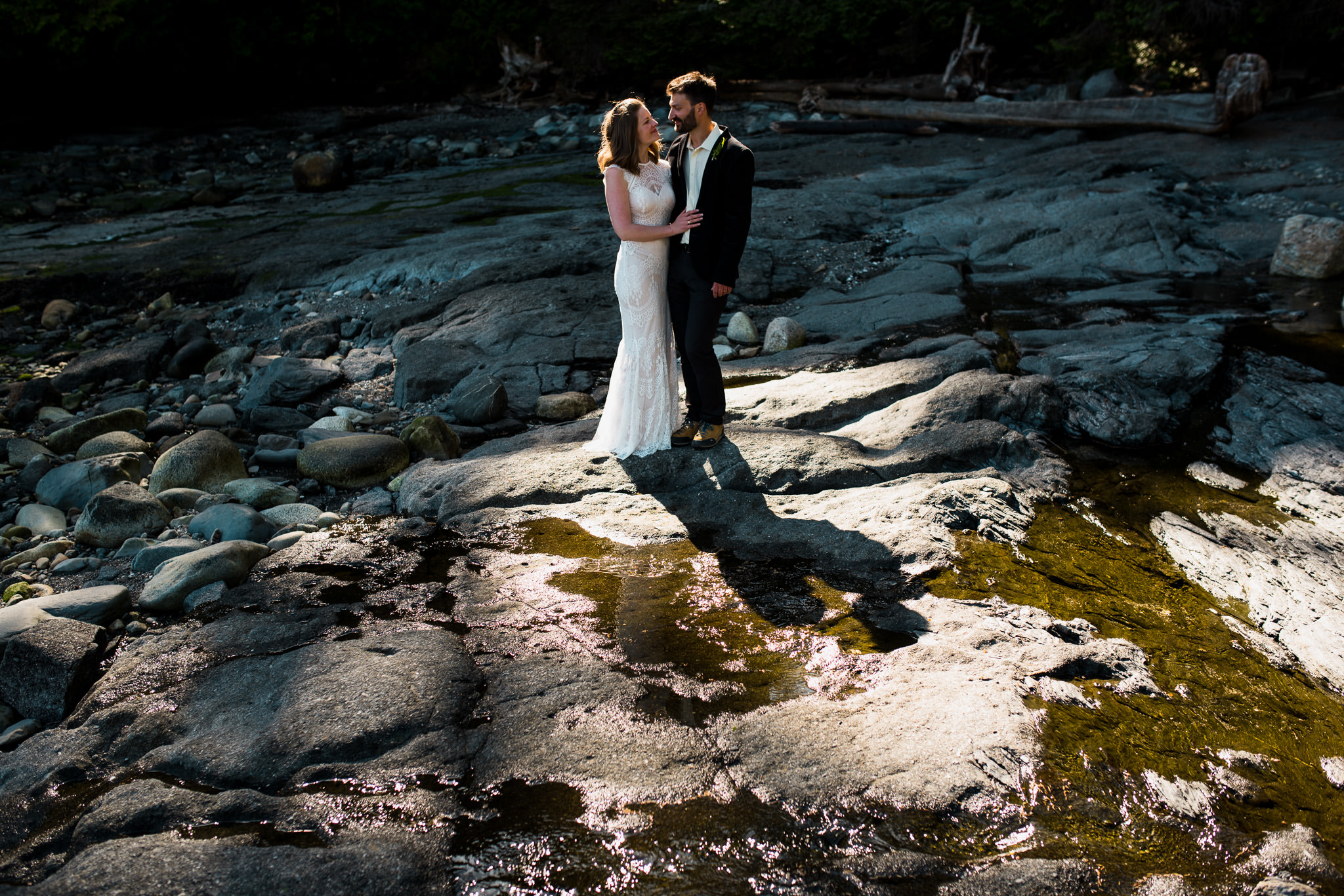 victoria-wedding-photographer-botanical-beach-wedding-port-renfrew-42.jpg