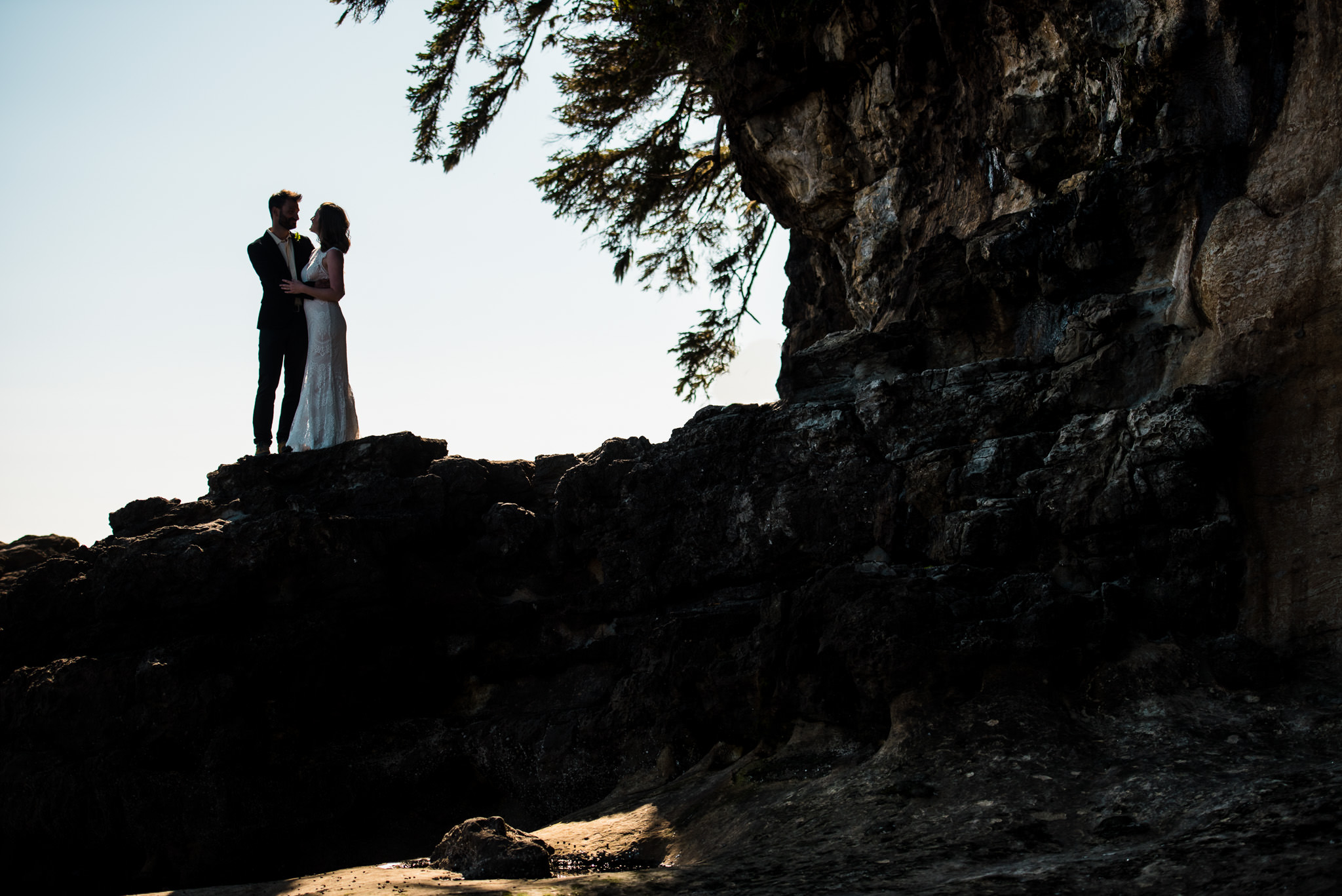 victoria-wedding-photographer-botanical-beach-wedding-port-renfrew-45.jpg
