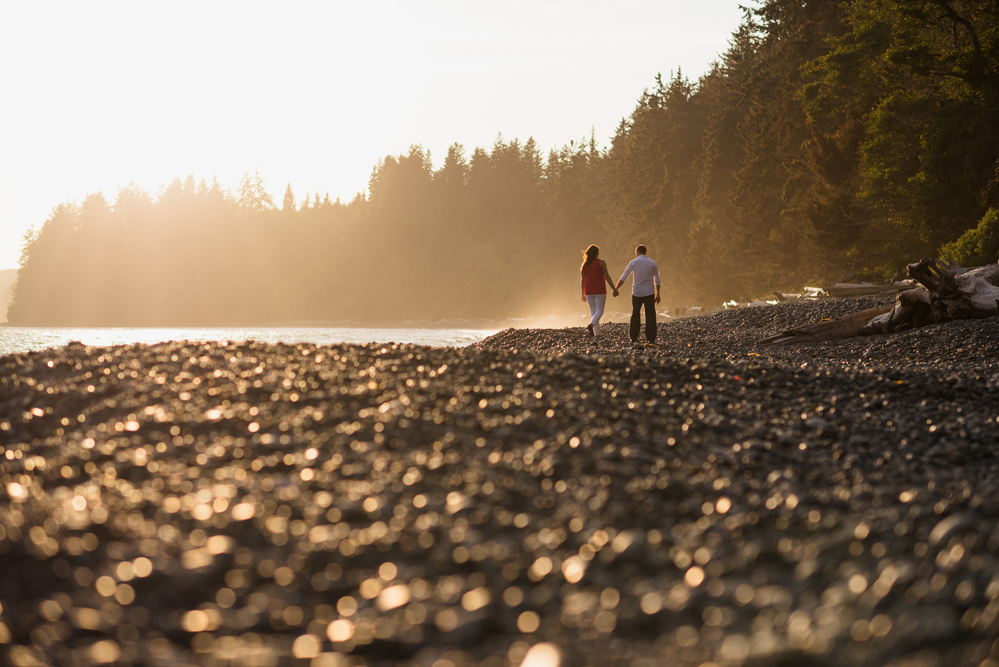 victoria-wedding-photographer-sandcut-beach-engagement-20.jpg