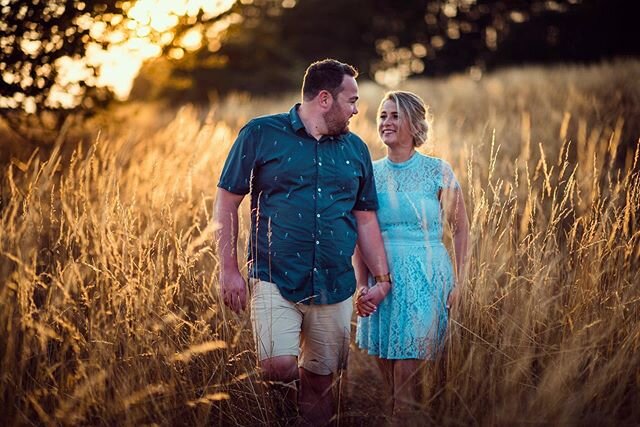 A little flash back to warm summer evenings with the always wonderful Nadya and Shane. They&rsquo;ll be married in 10 days in sunny Mexico

Official Countdown is on!!