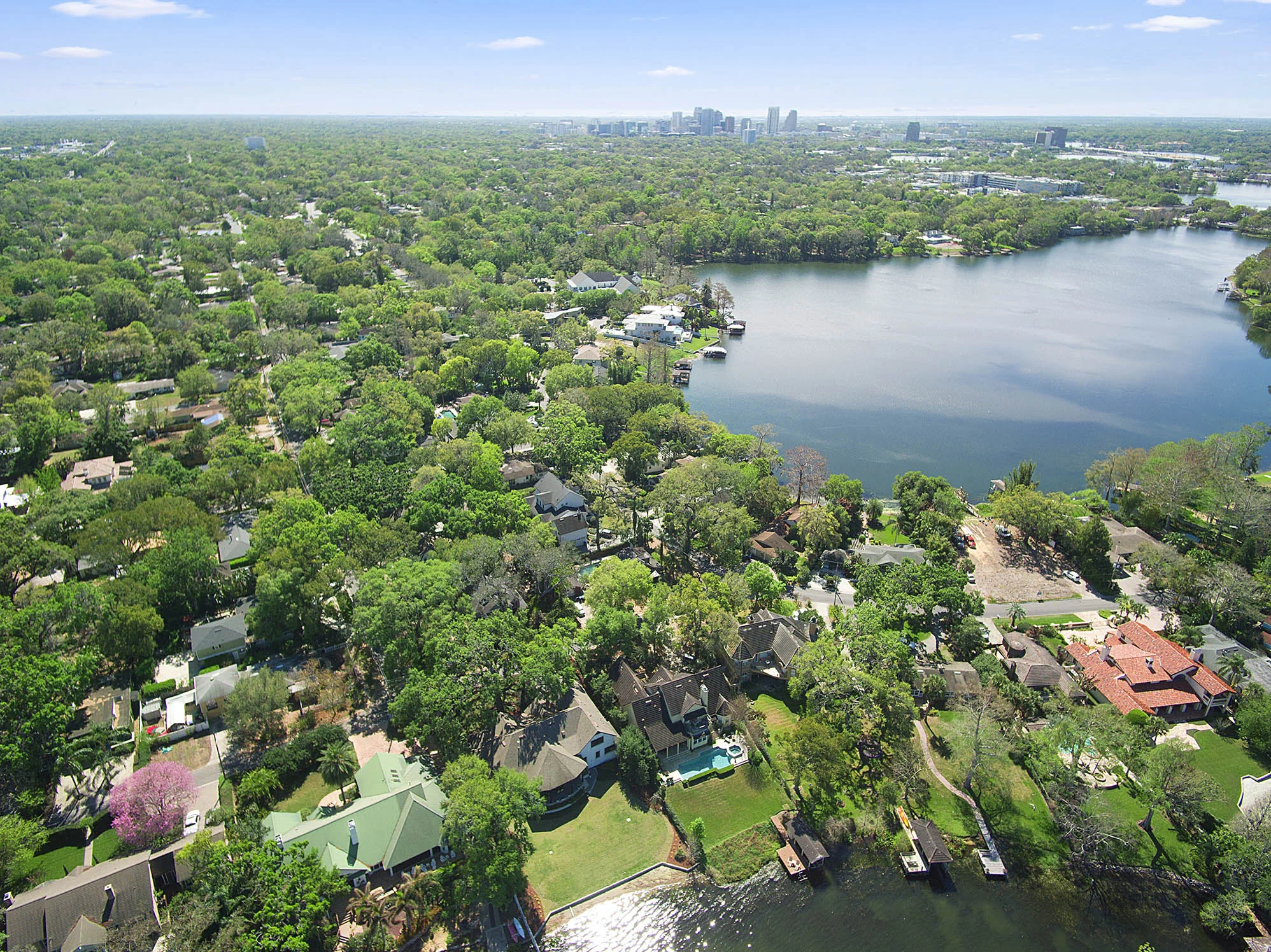 2121LakesideDr_035.jpg