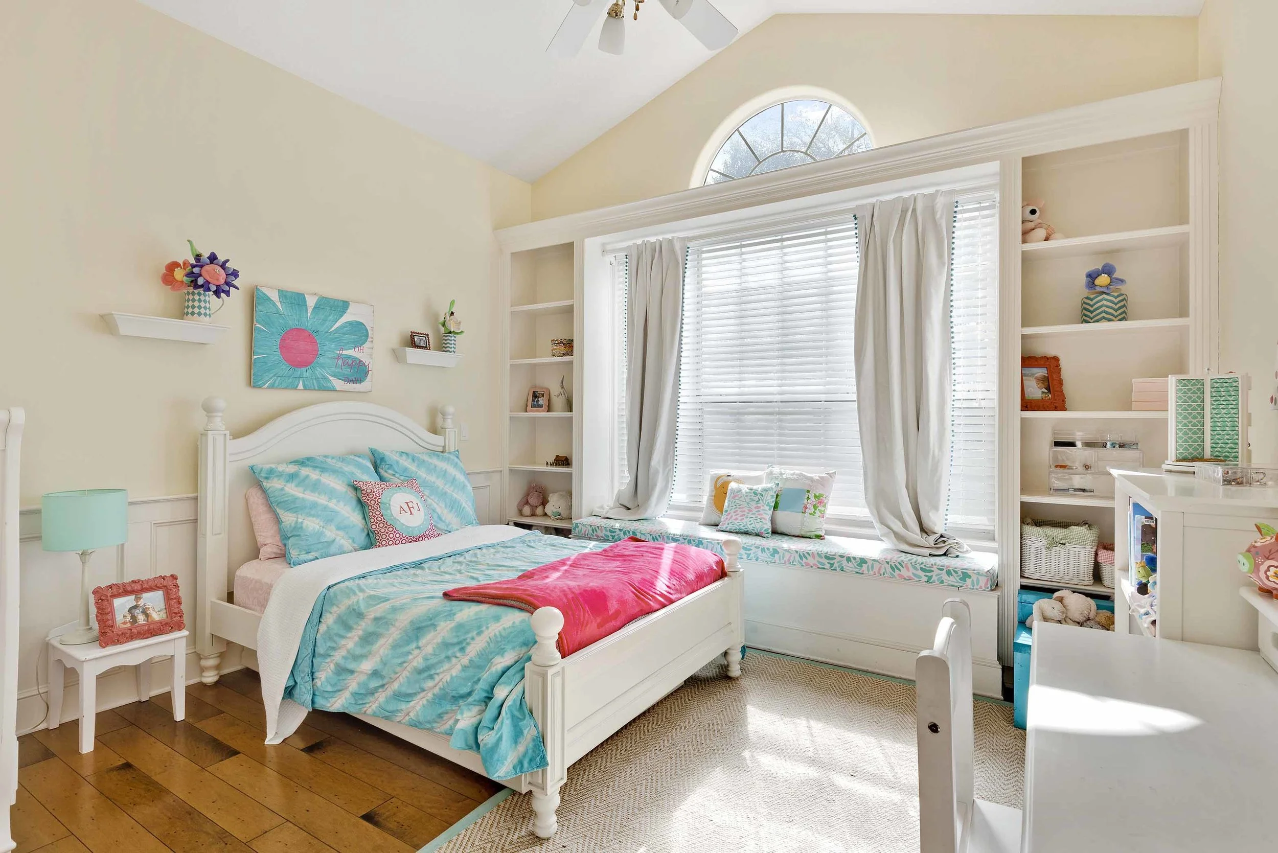 202ColonySpringsLn_027.jpg