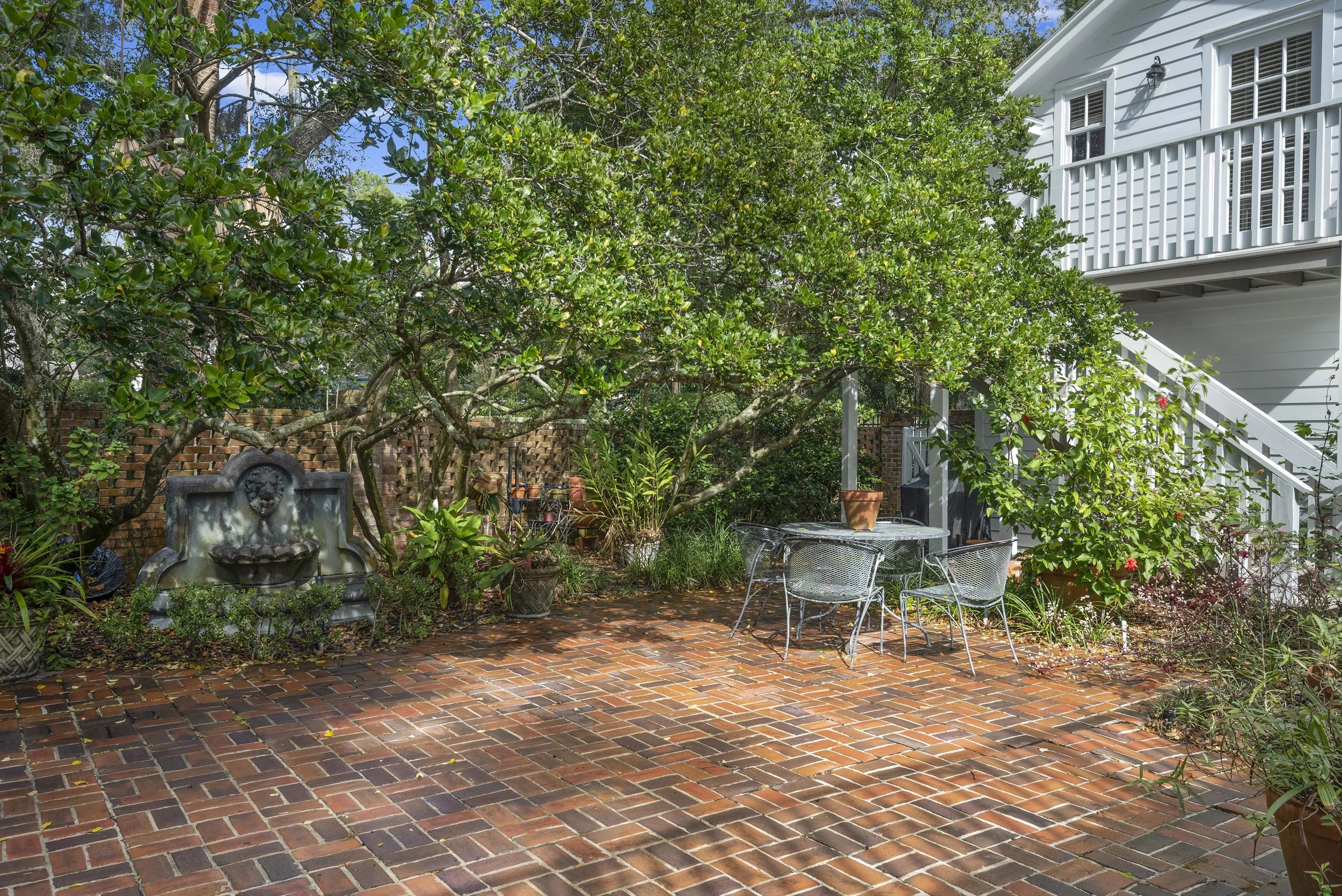 201CheltonCir_023.jpg