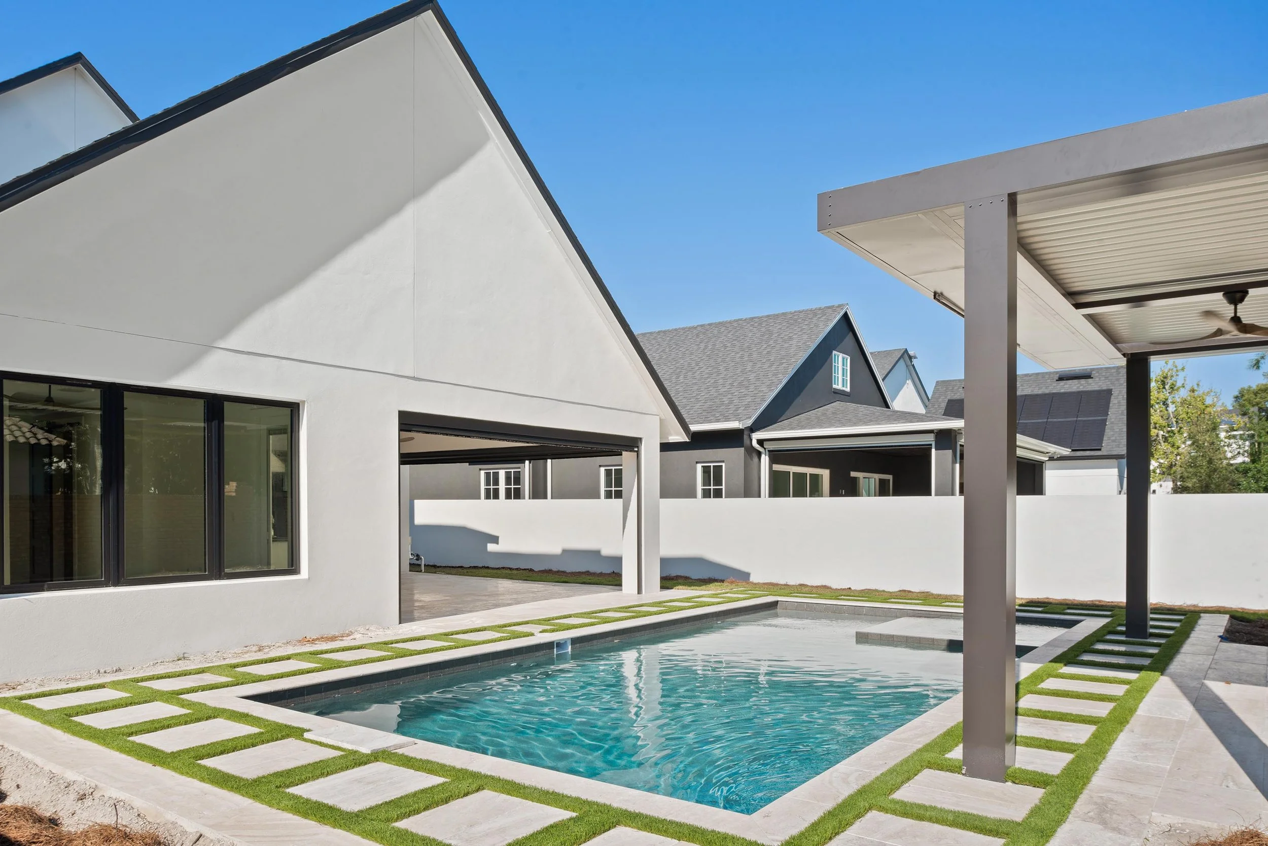 1146 Oaks Blvd (30).jpg