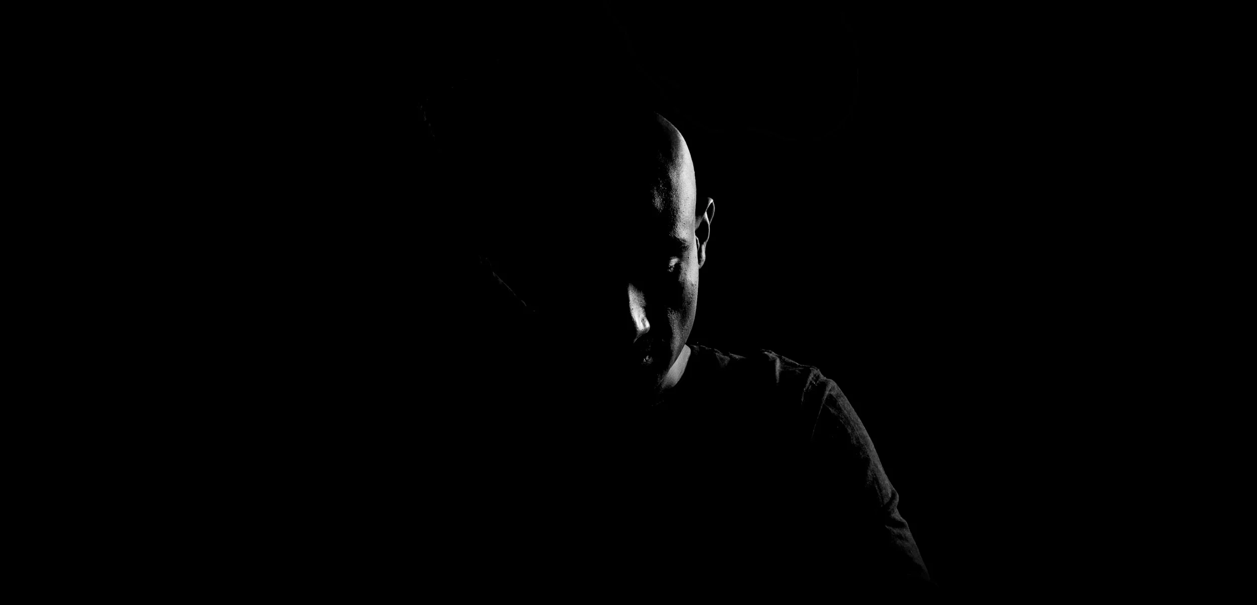Theva-shadow.jpg