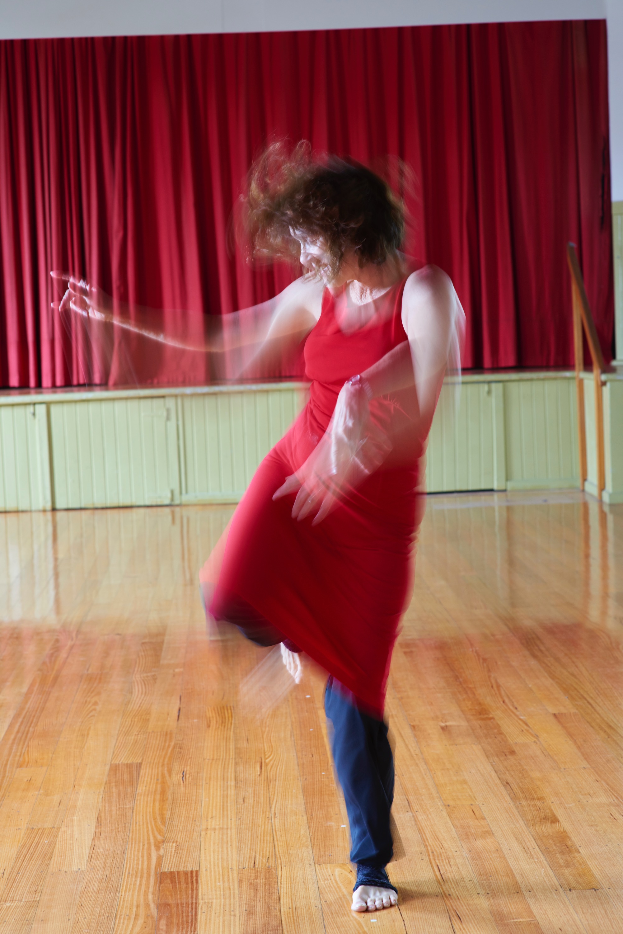 Madhuma's teaching has grown out of 35 years of meditation, spiritual enquiry and the living wisdom of Osho's lineage. Having trained to teach 5Rhythms with Gabrielle Roth in 2007, she branched out to become an Open Floor Movement Teacher. Madhuma aim is to hold space with a gentle creative power. I am certain whether your dance is one of despair, rapture or simply 'ho-hum', it is the perfect doorway into a more real, alive and wondrous way of being here and now.