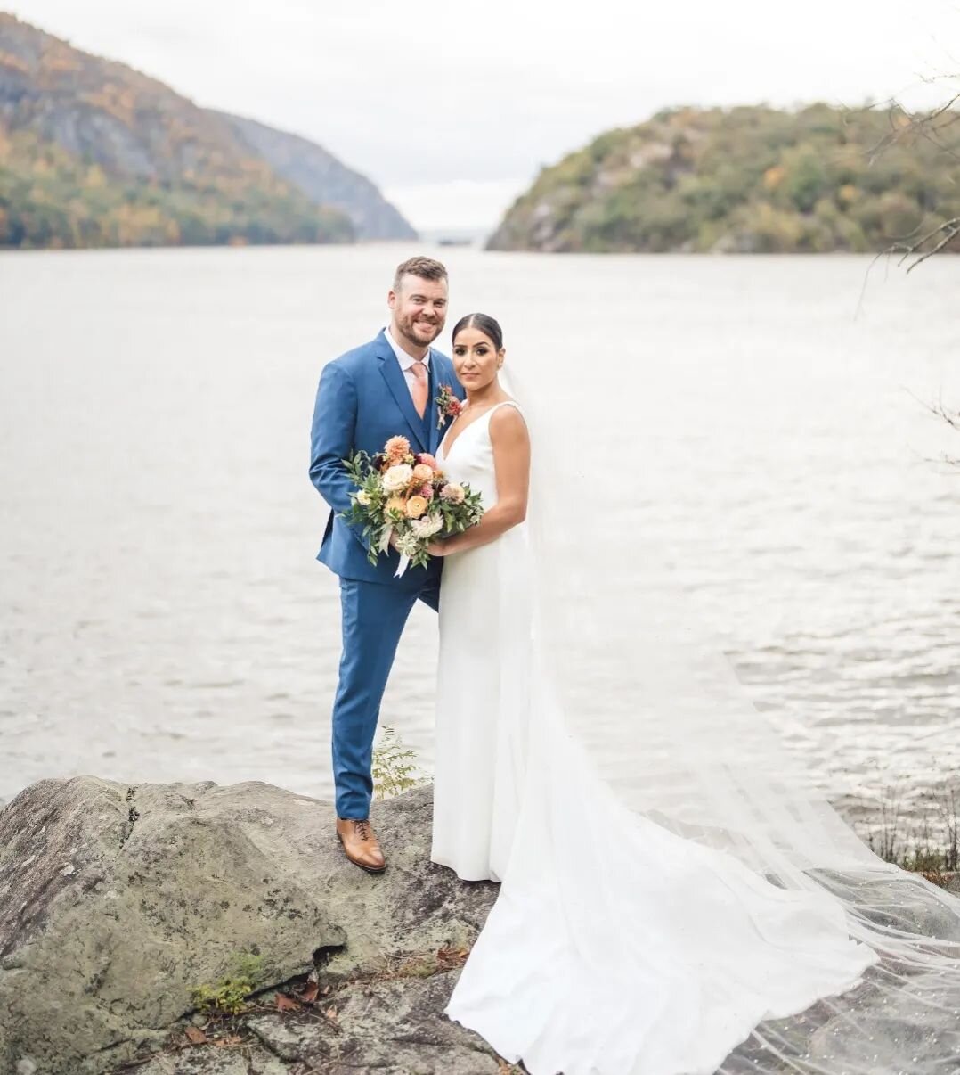 A look at Bryan &amp; Ingrid's special day....a fall favorite! 🍂🍁
Swipe to last photo to see the bride showing off her 💪

Photos @thebrenizers 
Venue: @thethayerhotel 
Flowers: @maple_field_floral