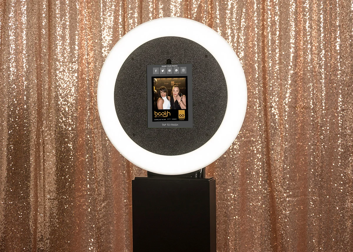 Selfie-Booth-Photo-Booth-Rental.jpg
